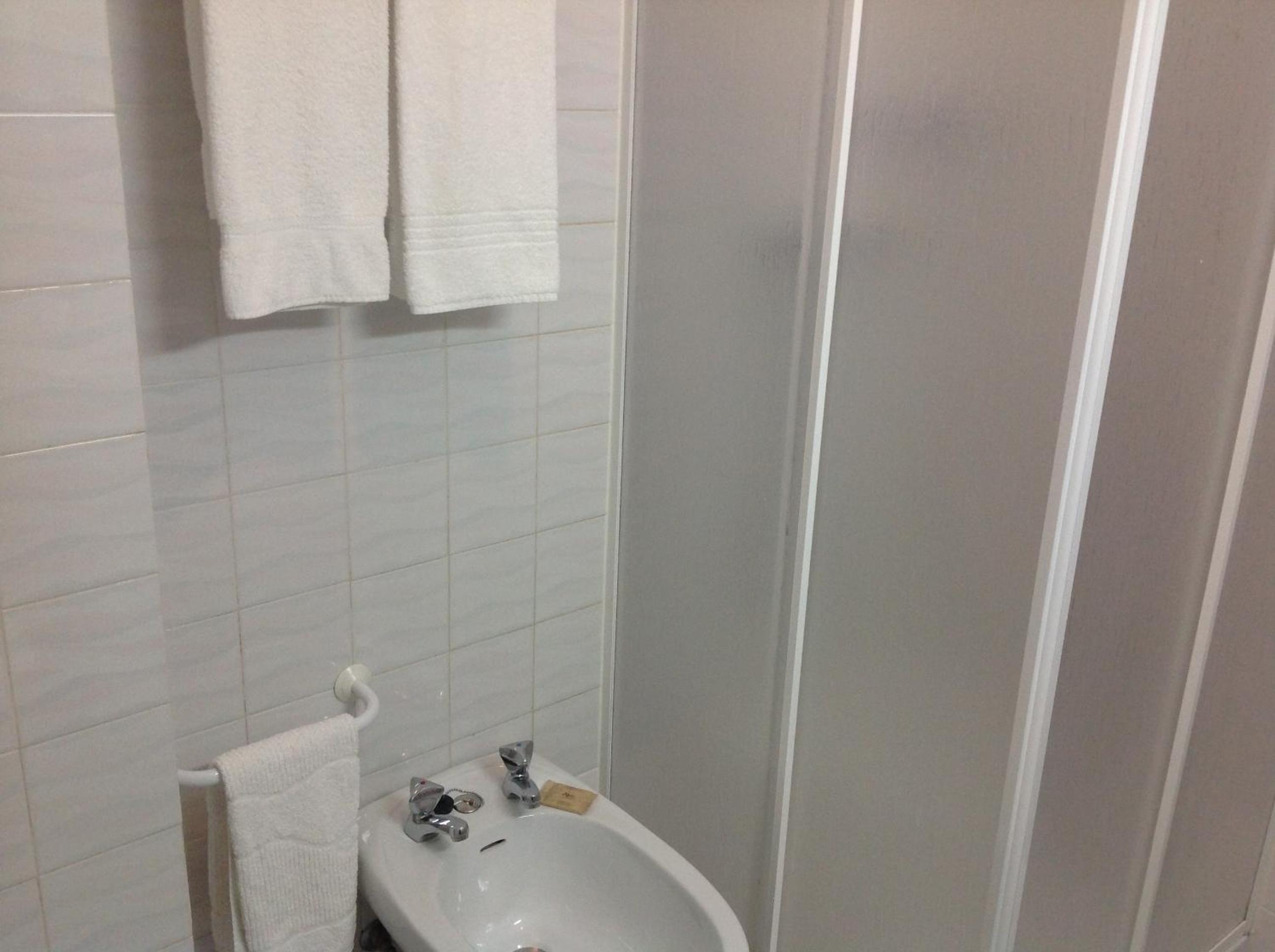 Double Room with Extra Bed photo 3