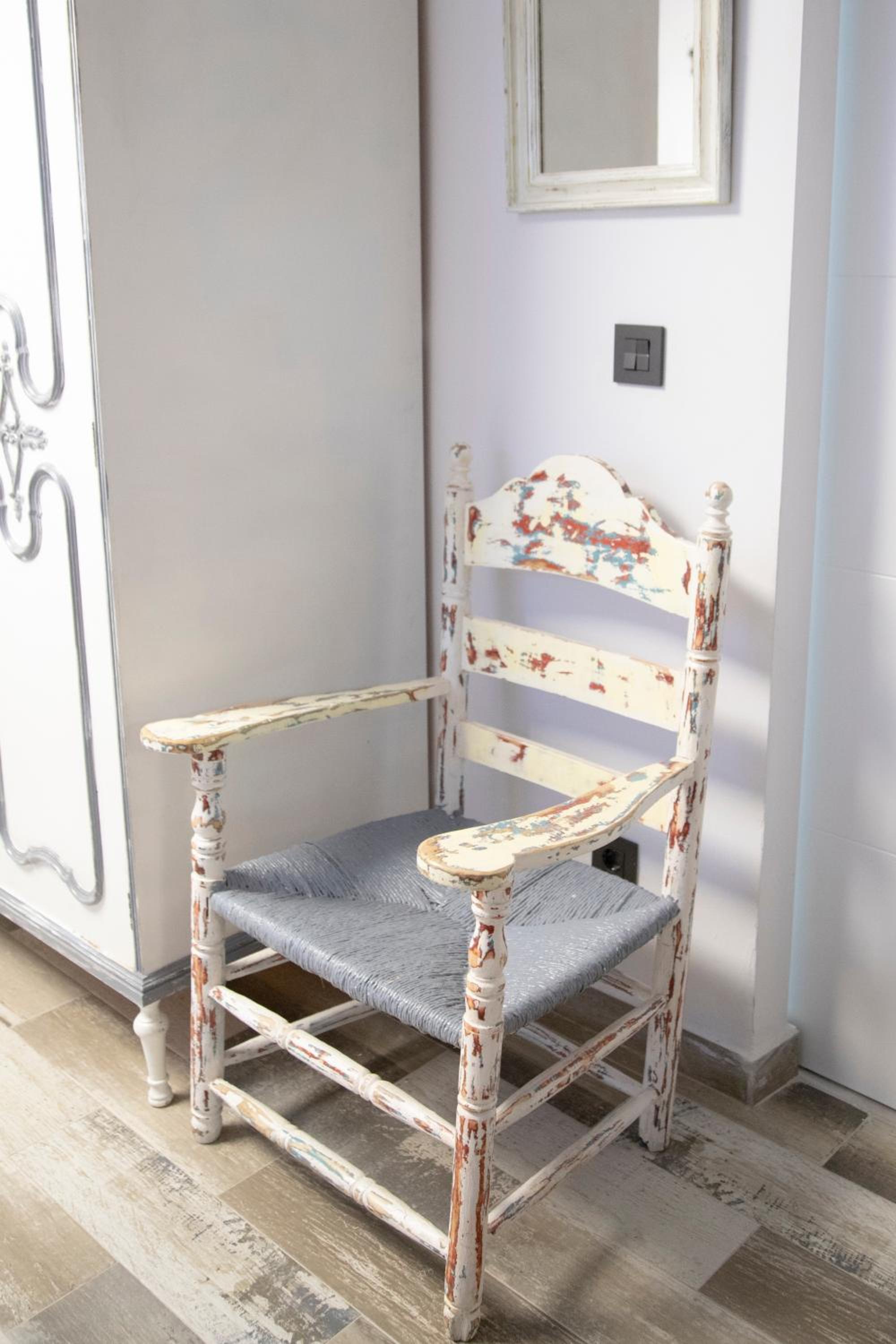 Deluxe Suite with Spa Bath - Photo 46