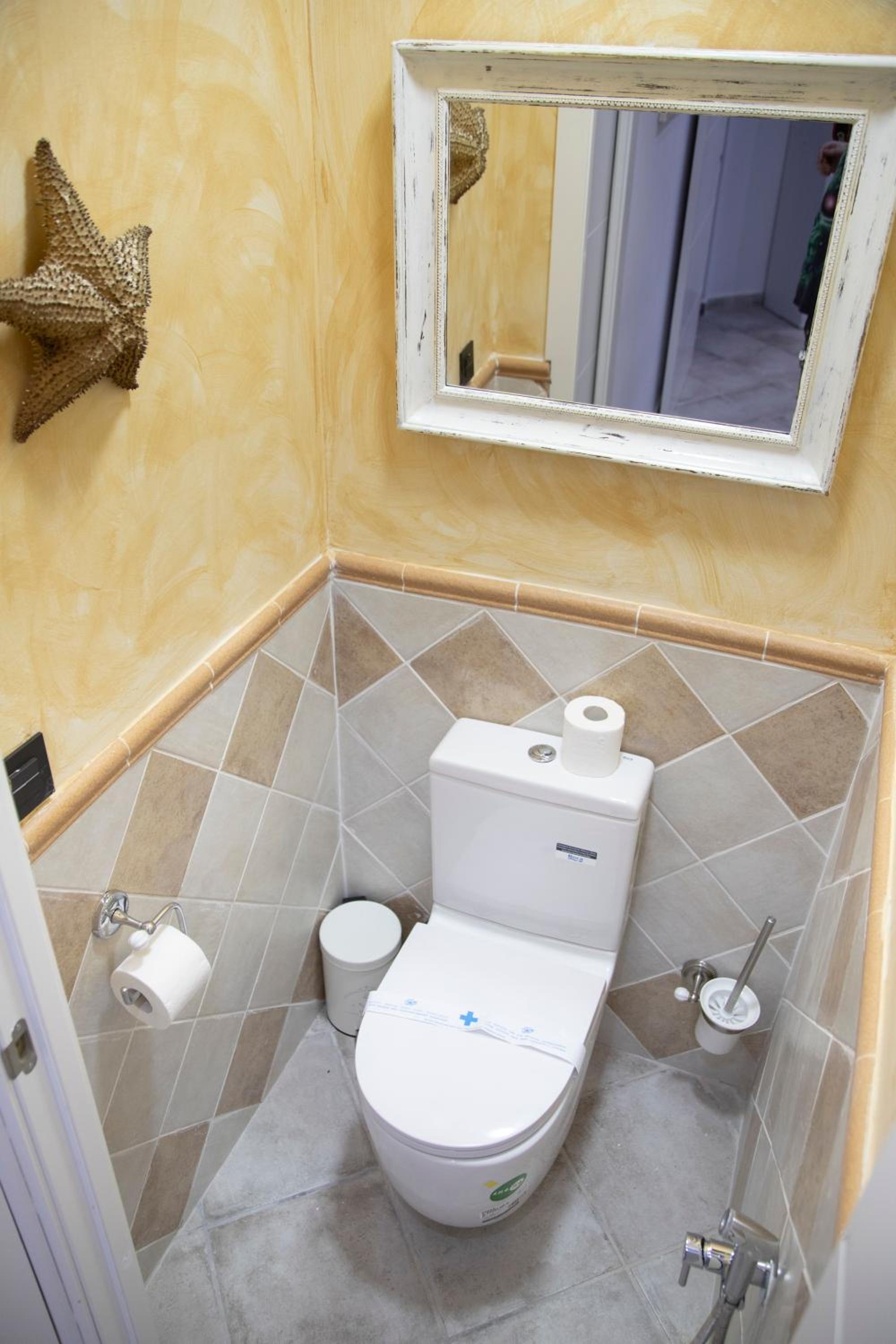 Deluxe Suite with Spa Bath - Photo 75