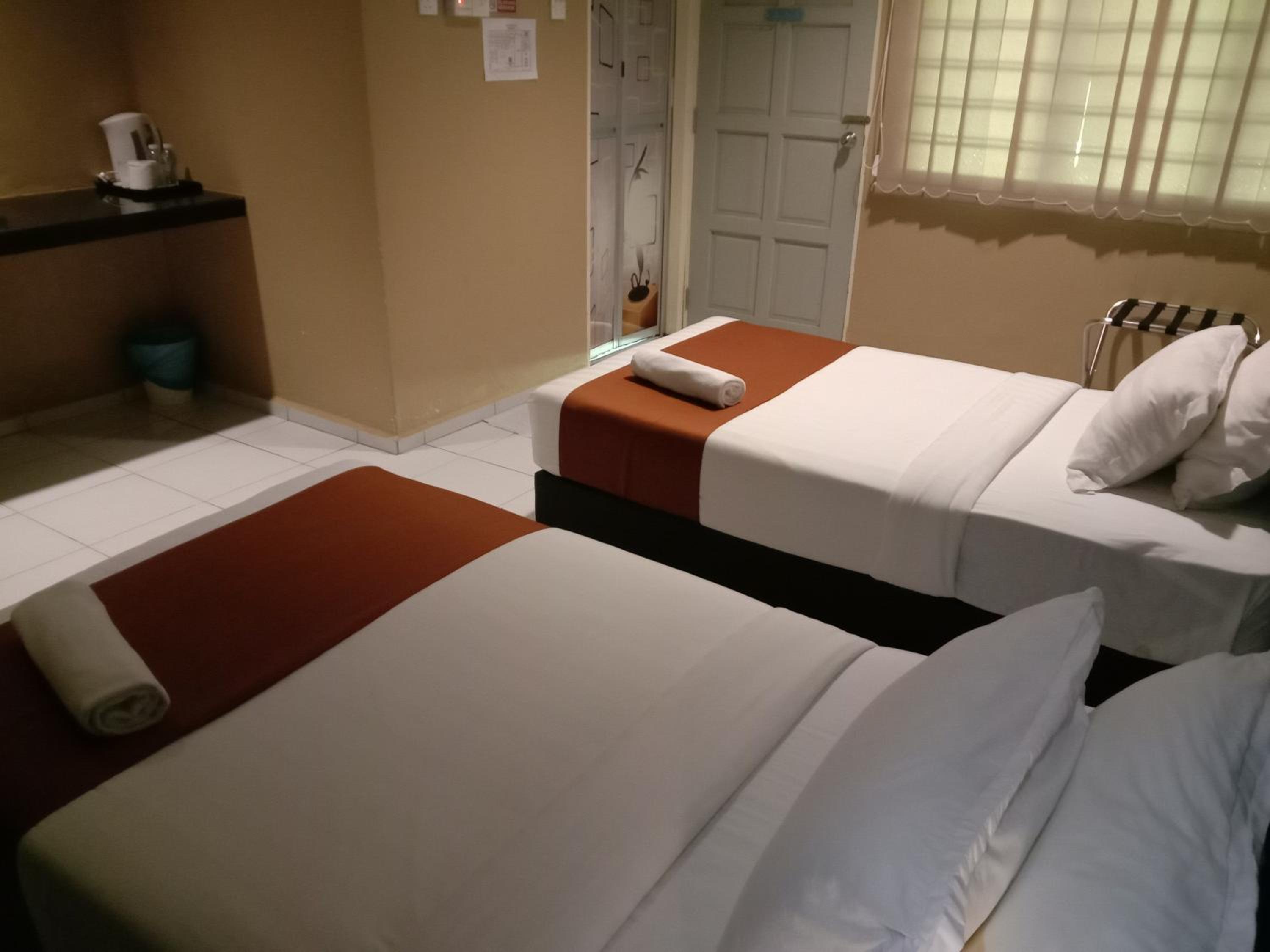 Superior Triple Room - Photo 3