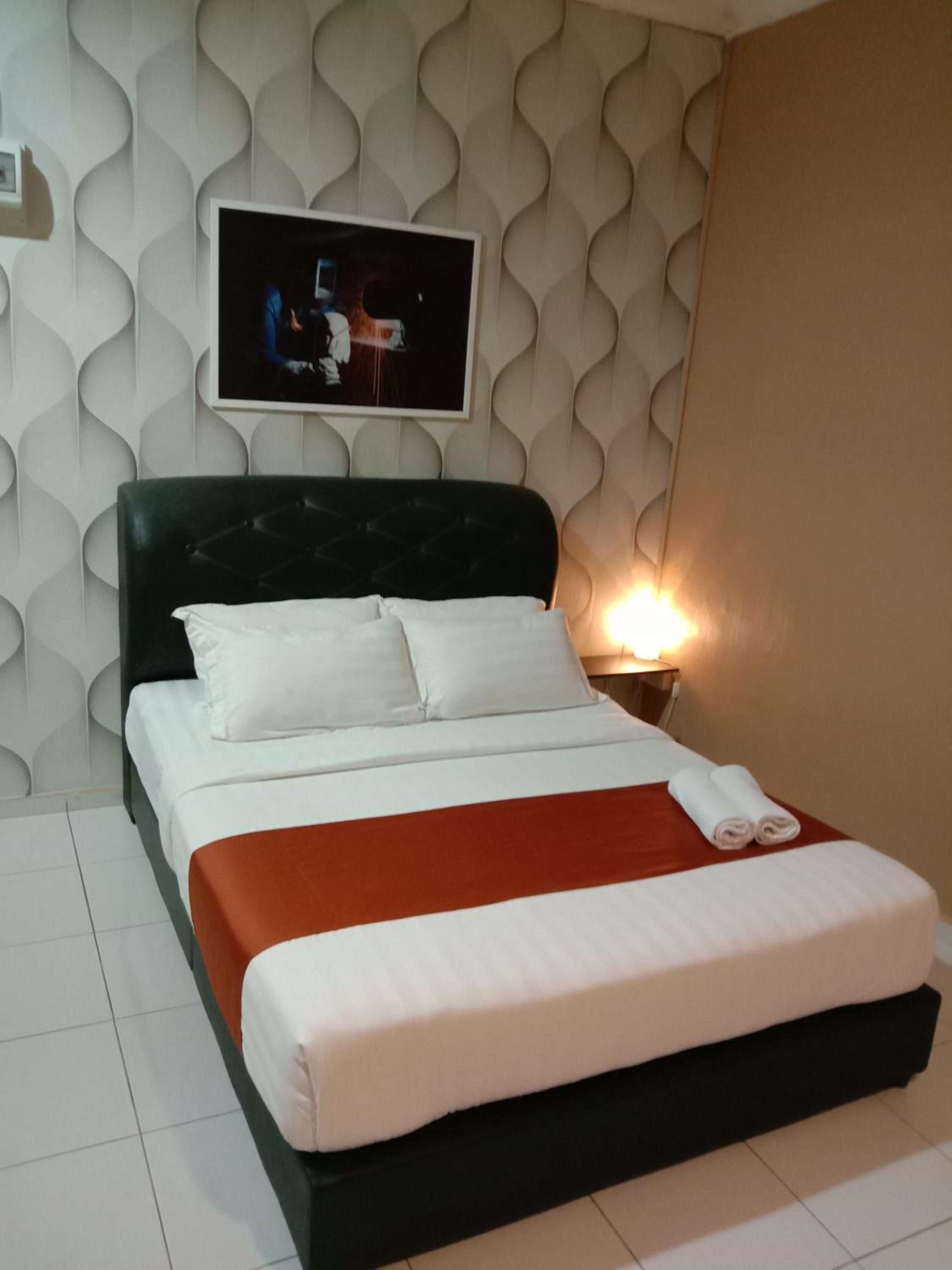 Deluxe Queen Room photo 2