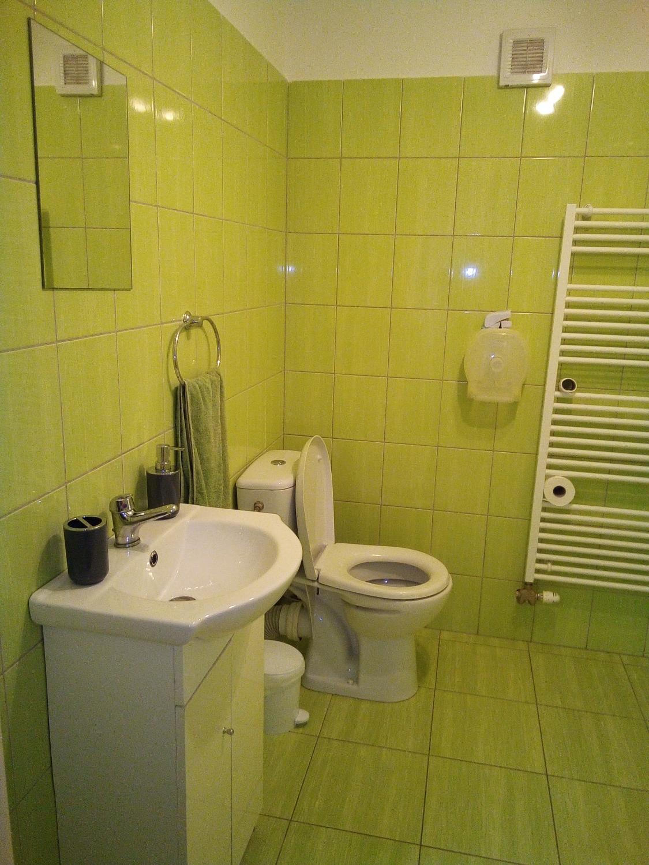 One-Bedroom Apartment - Photo 9
