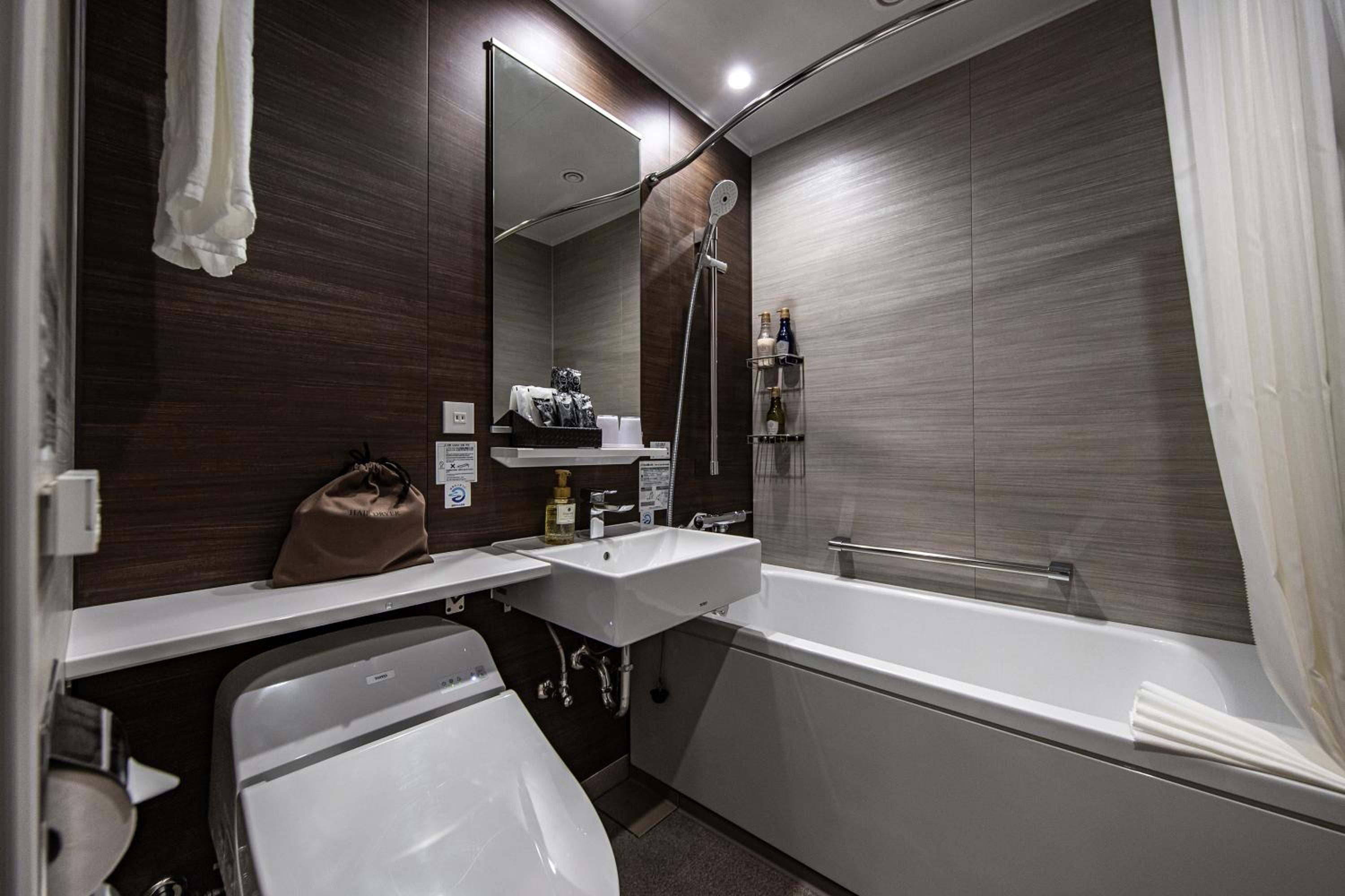 Double Room - Photo 8
