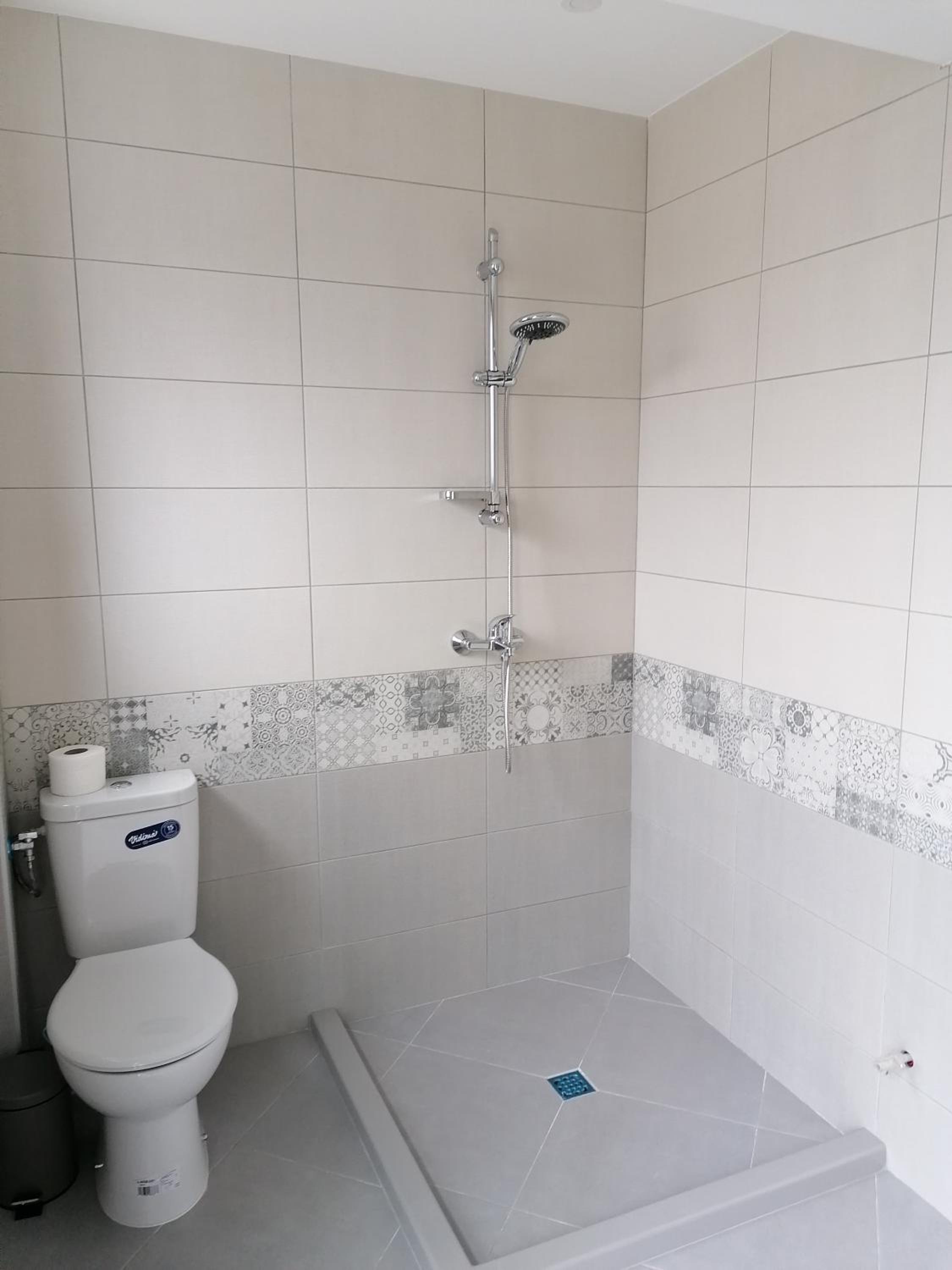 Three-Bedroom Apartment - Photo 4