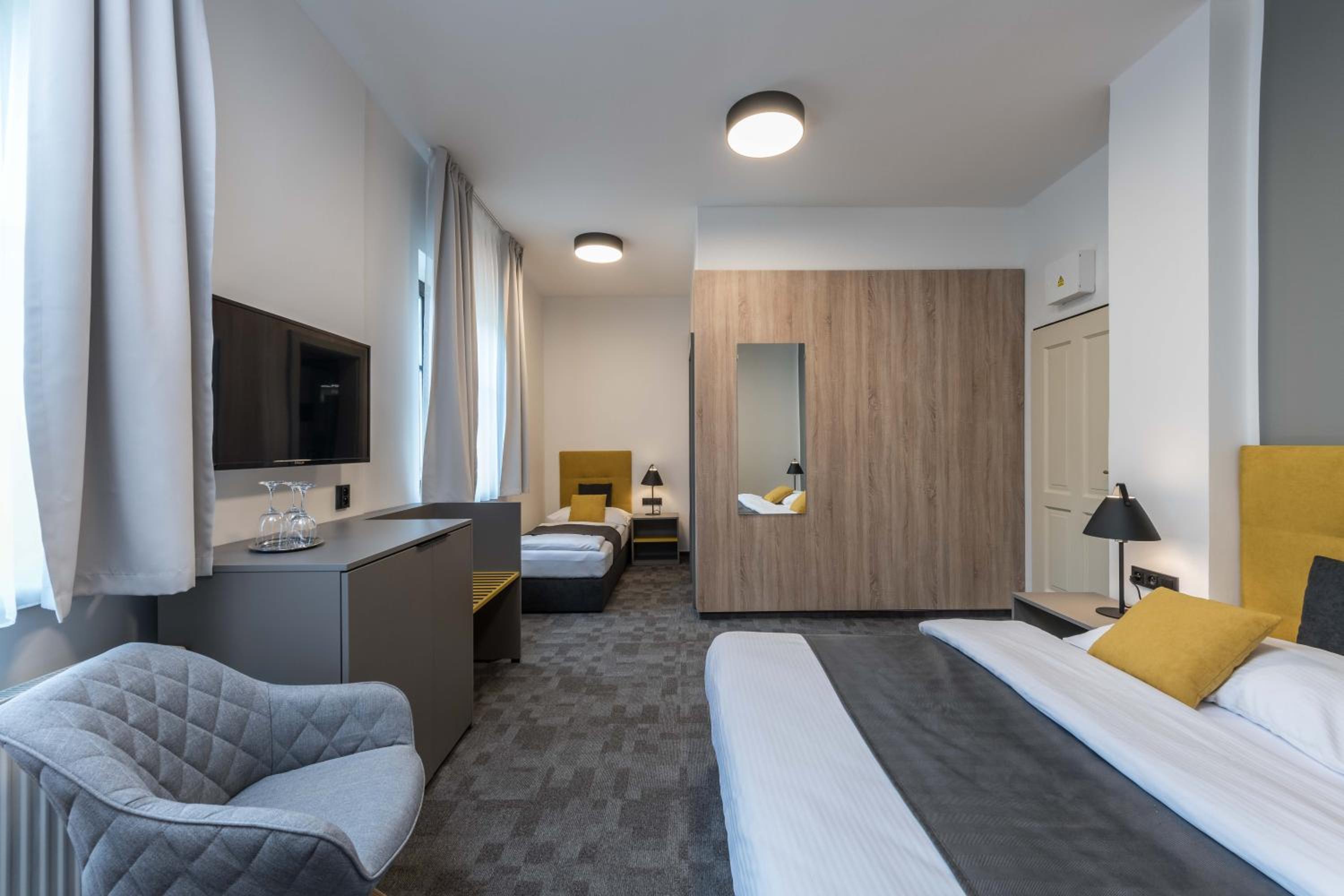 Triple Room - Photo 4