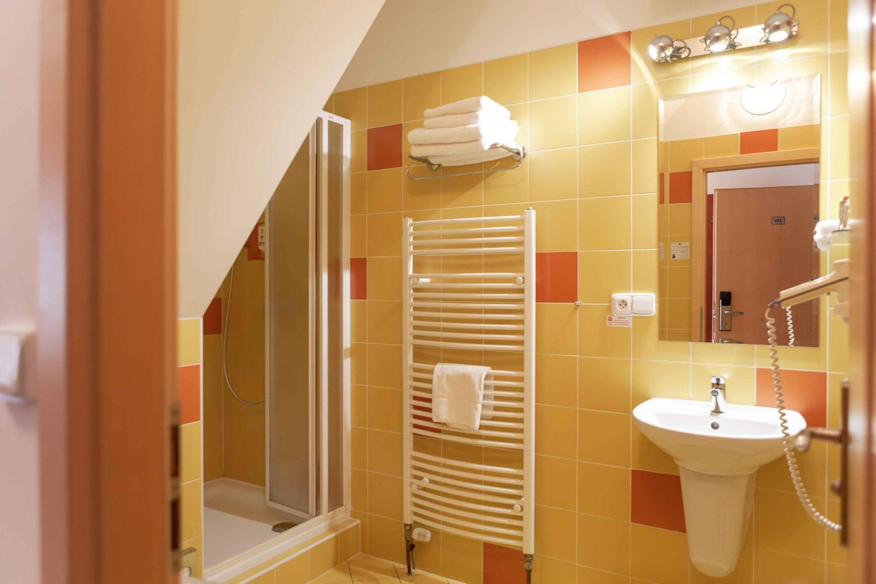 Duplex Suite - Photo 9