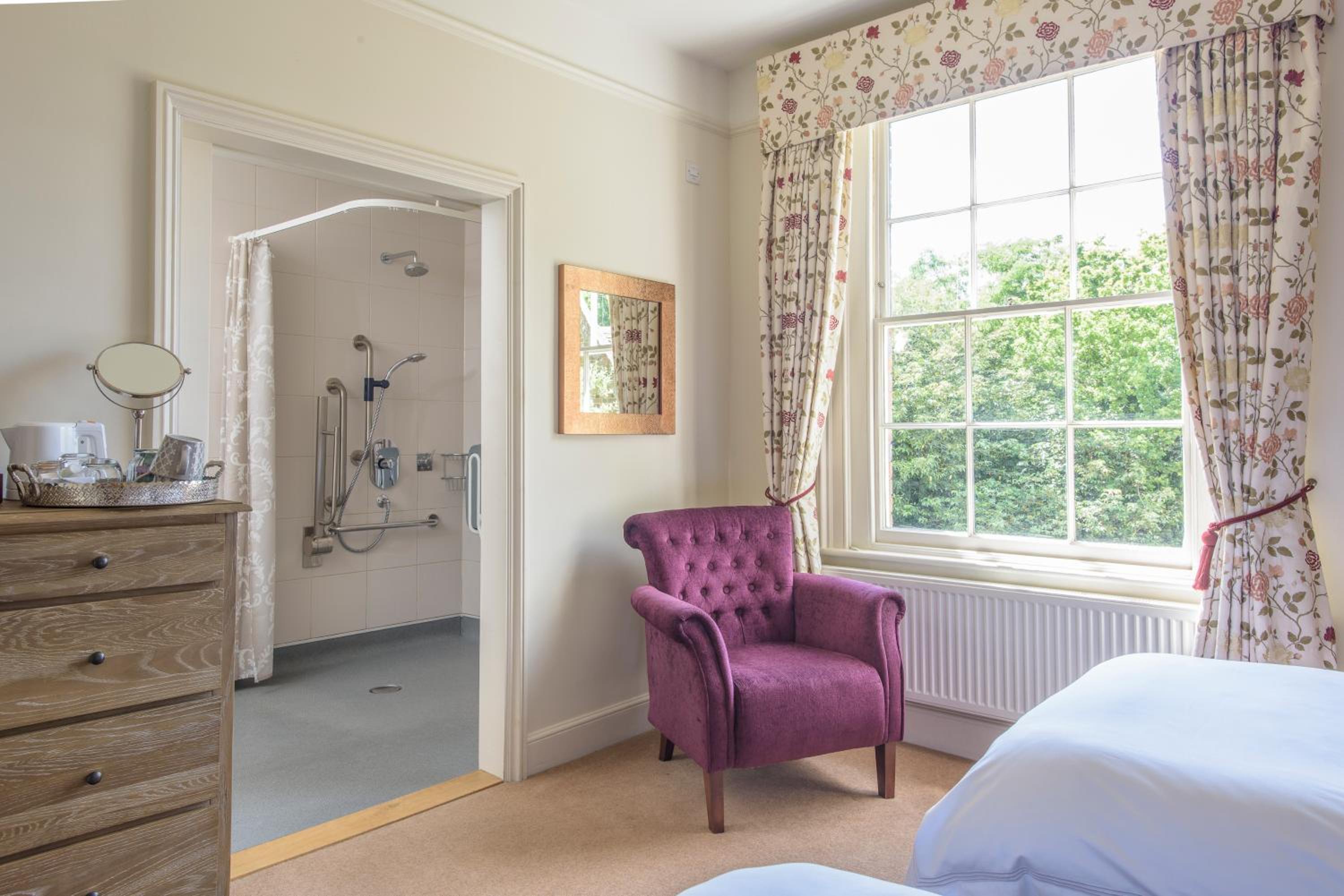 Deluxe Double or Twin Room - Photo 3