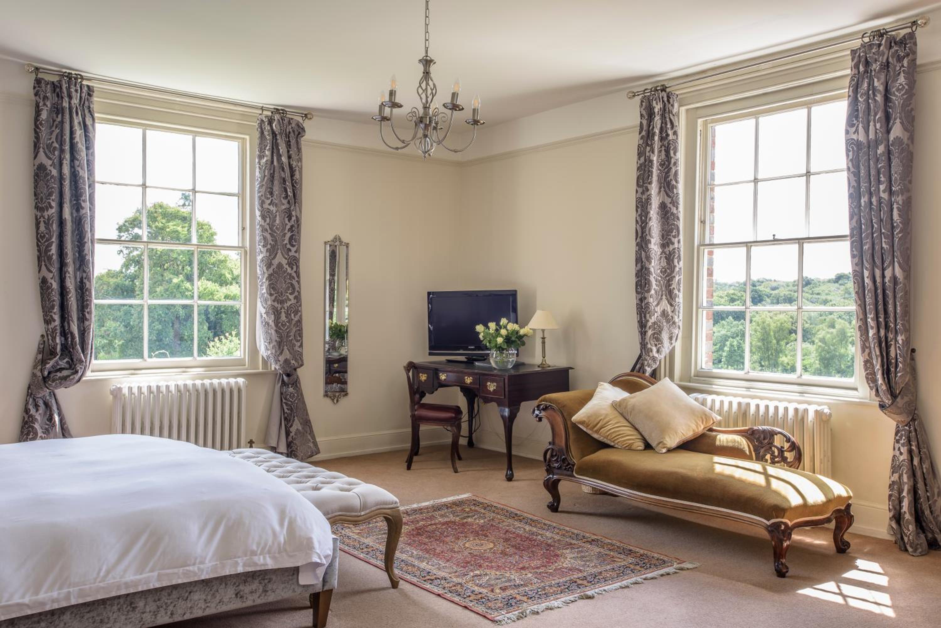 King Room with Garden View - Photo 2