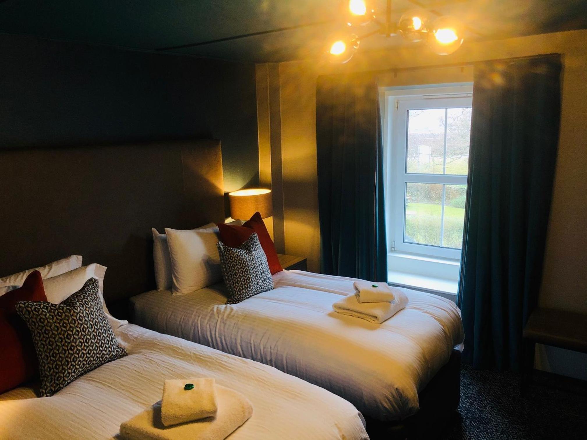Standard Double or Twin Room photo 2