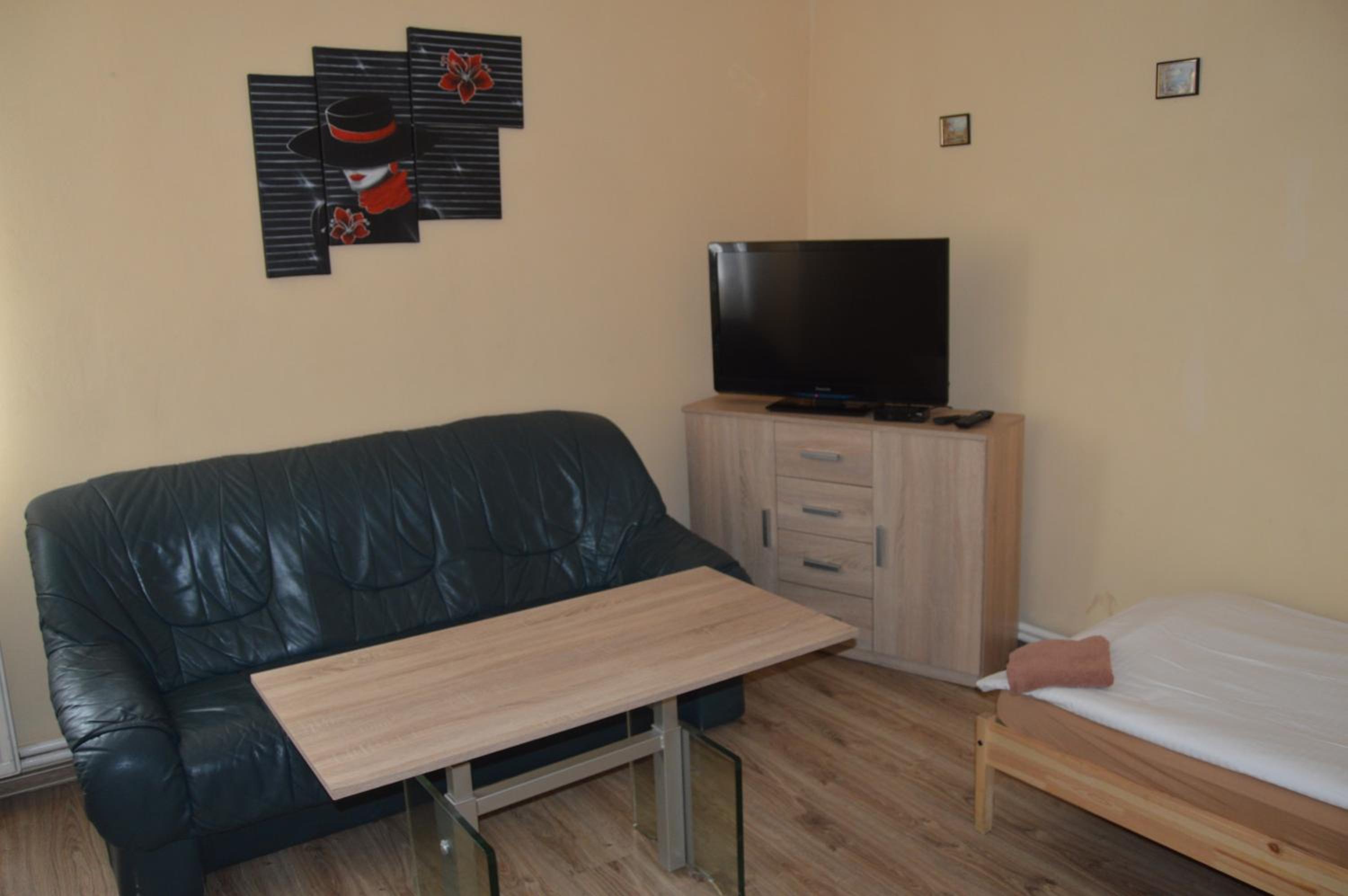Standard Twin Room photo 3