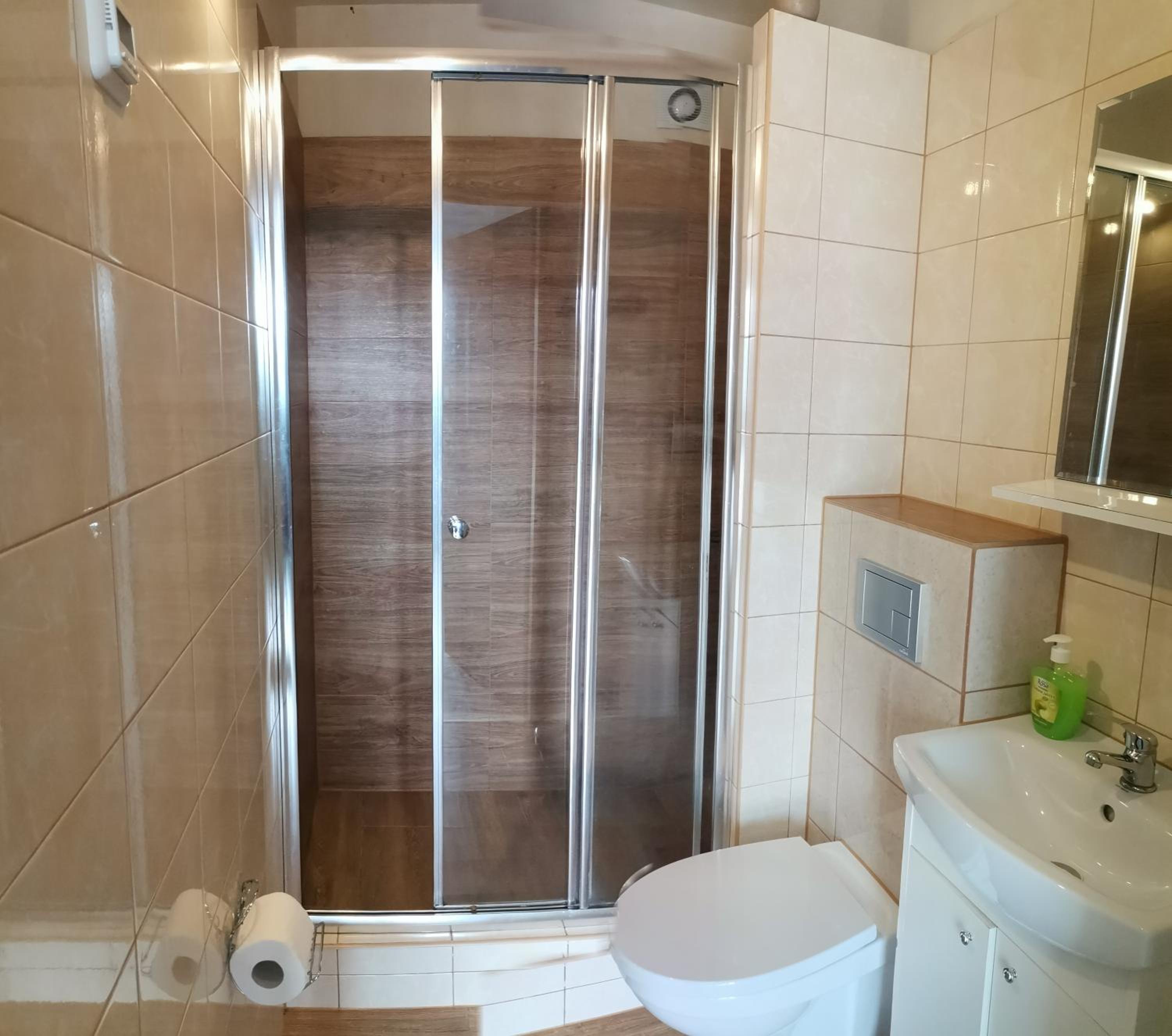 Superior Double or Twin Room with Terrace and Lake View photo 2