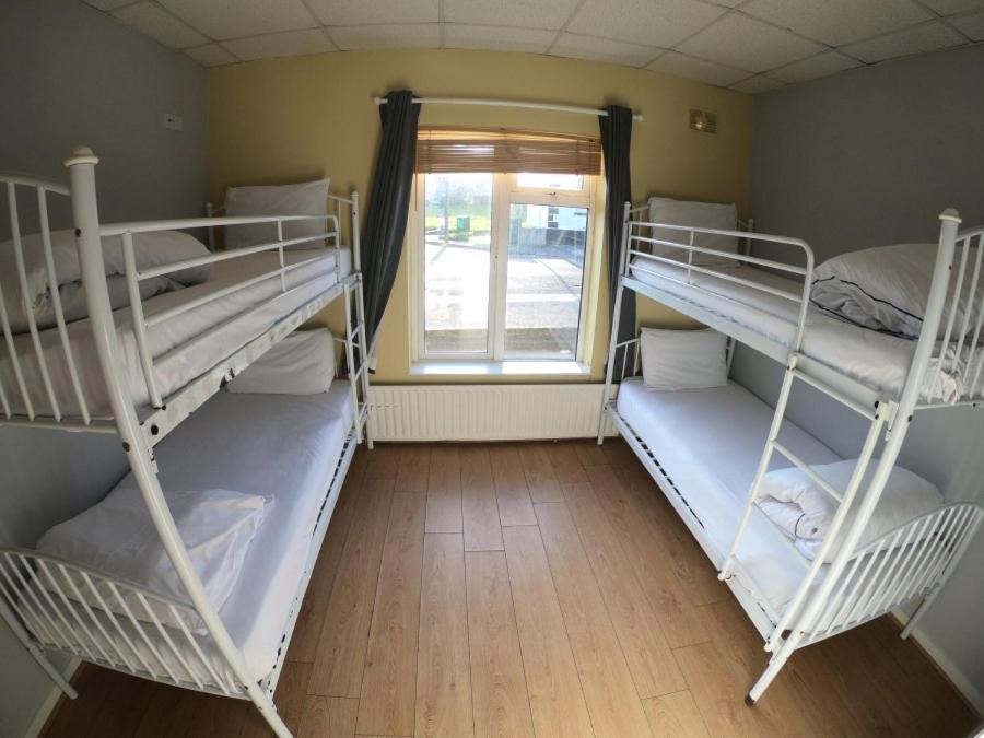 Economy Quadruple Room photo 1