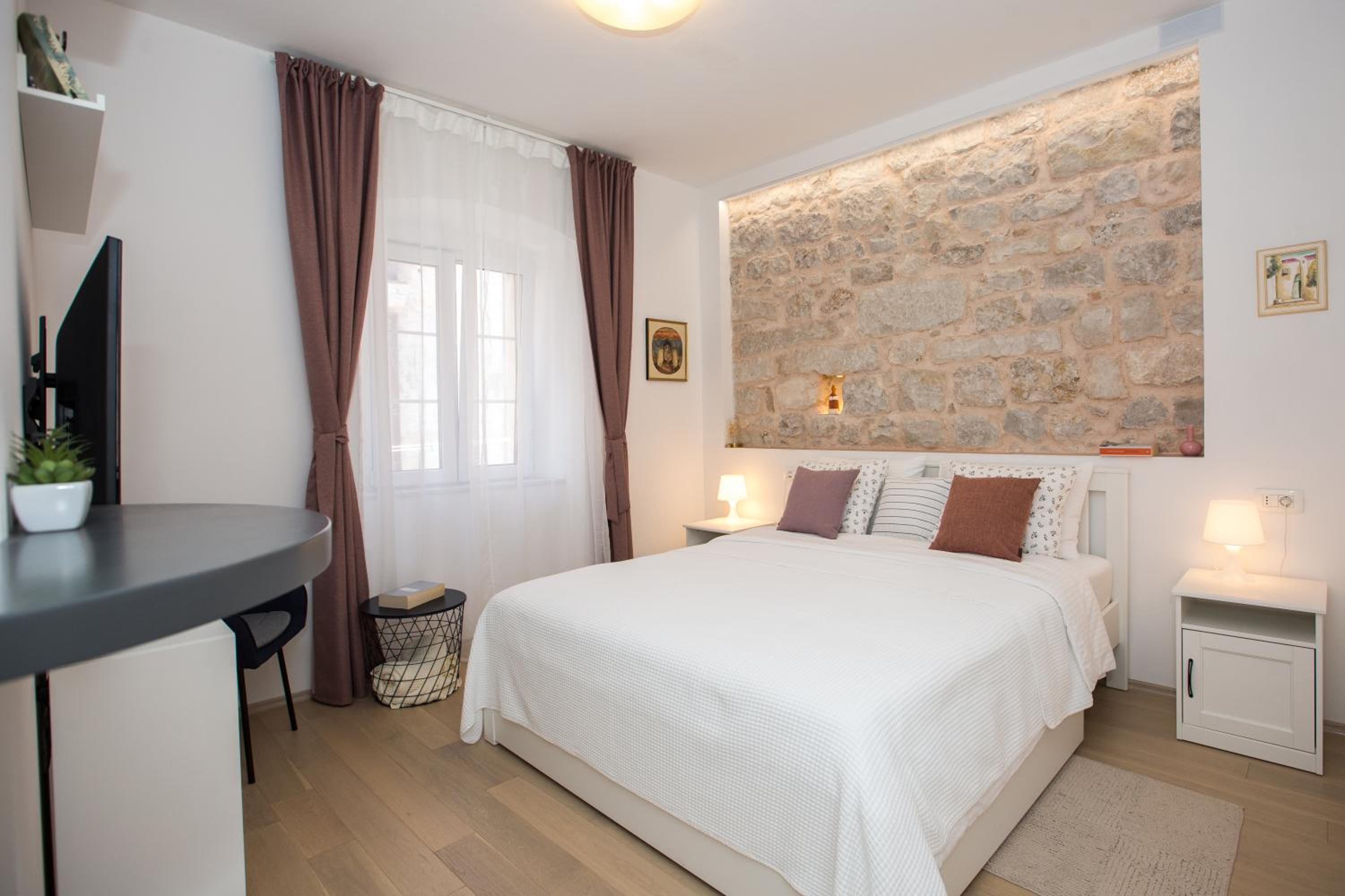 Superior Double Room with Private Bathroom