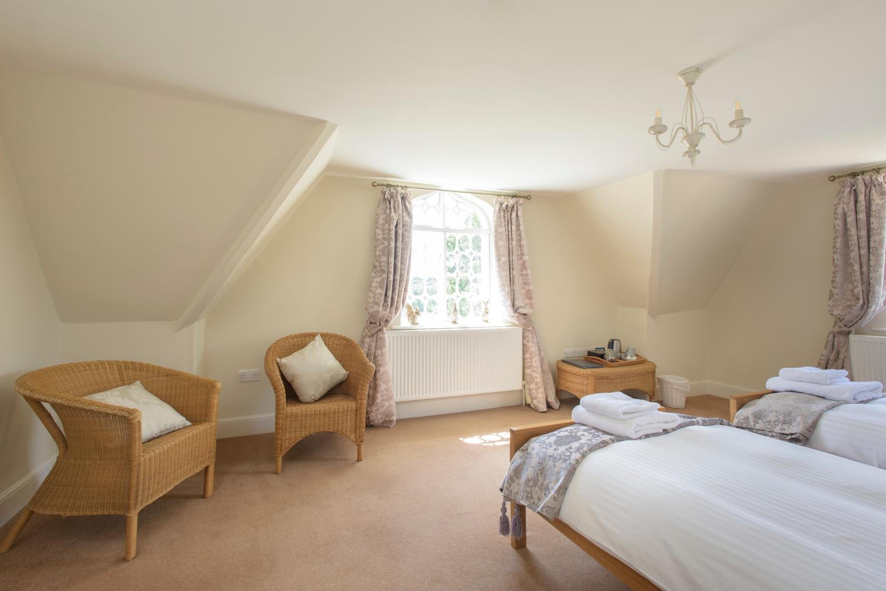 Two-Bedroom Suite - Photo 8