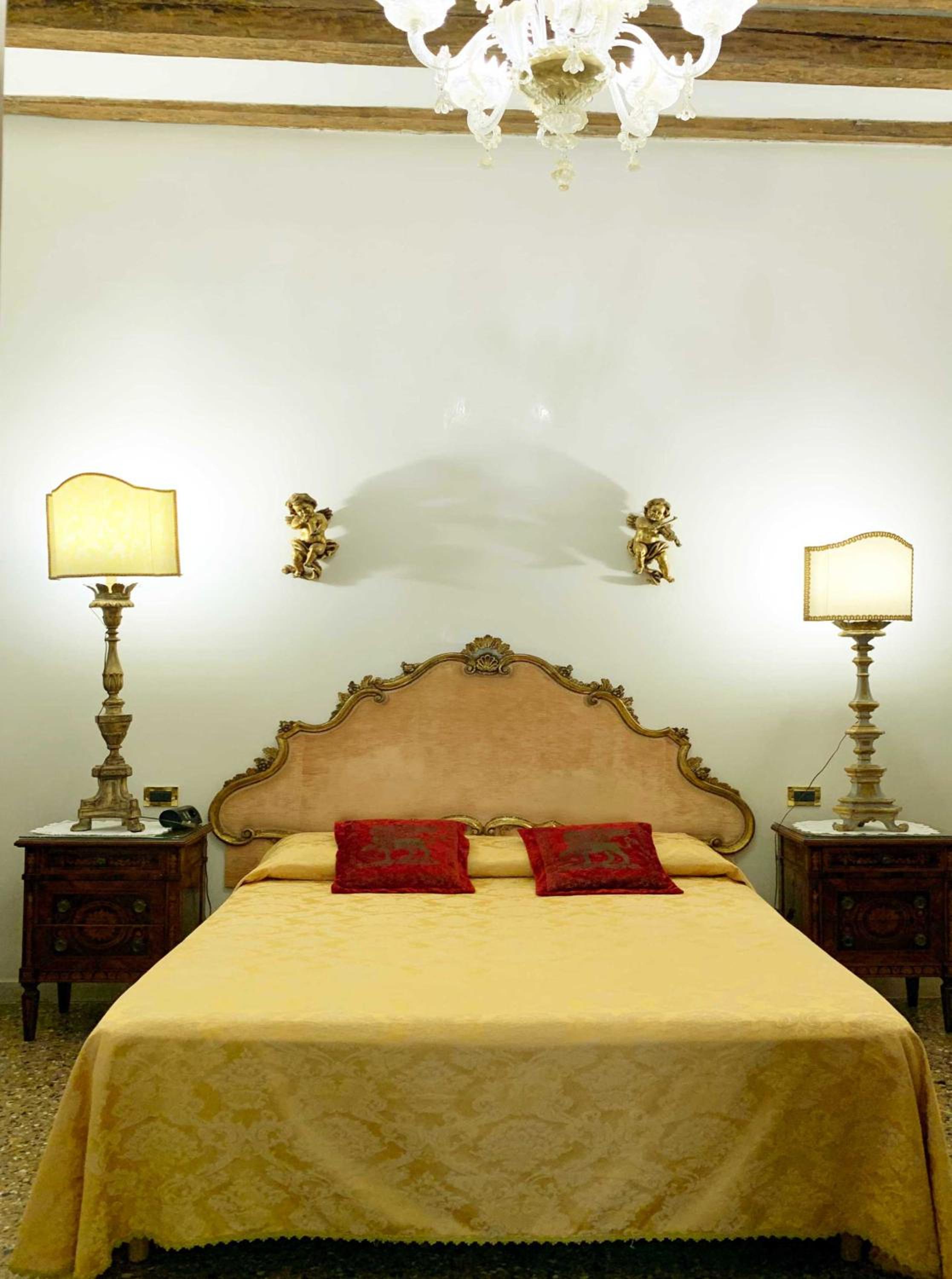 Double or Twin Room photo 3