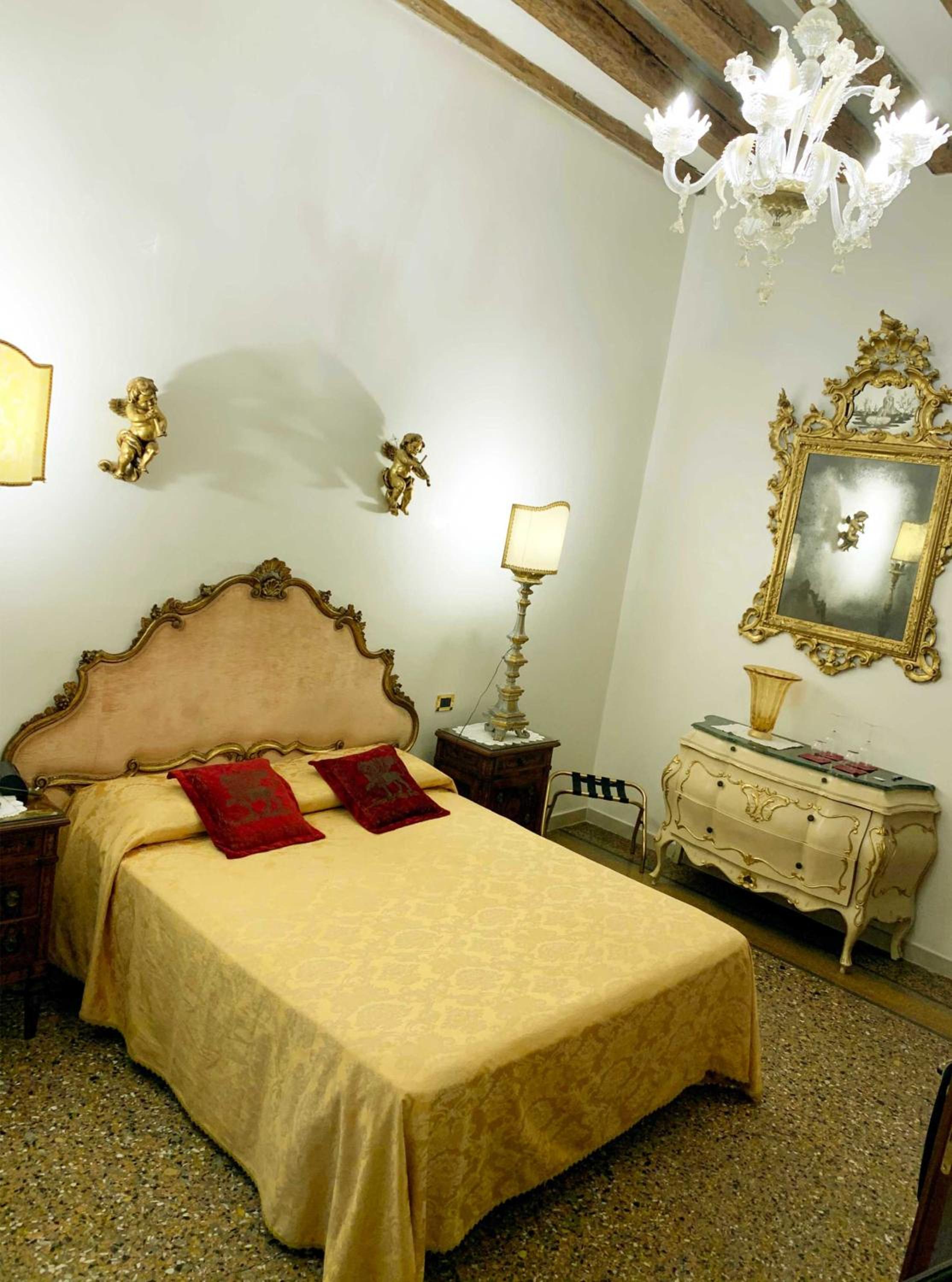 Double or Twin Room photo 1