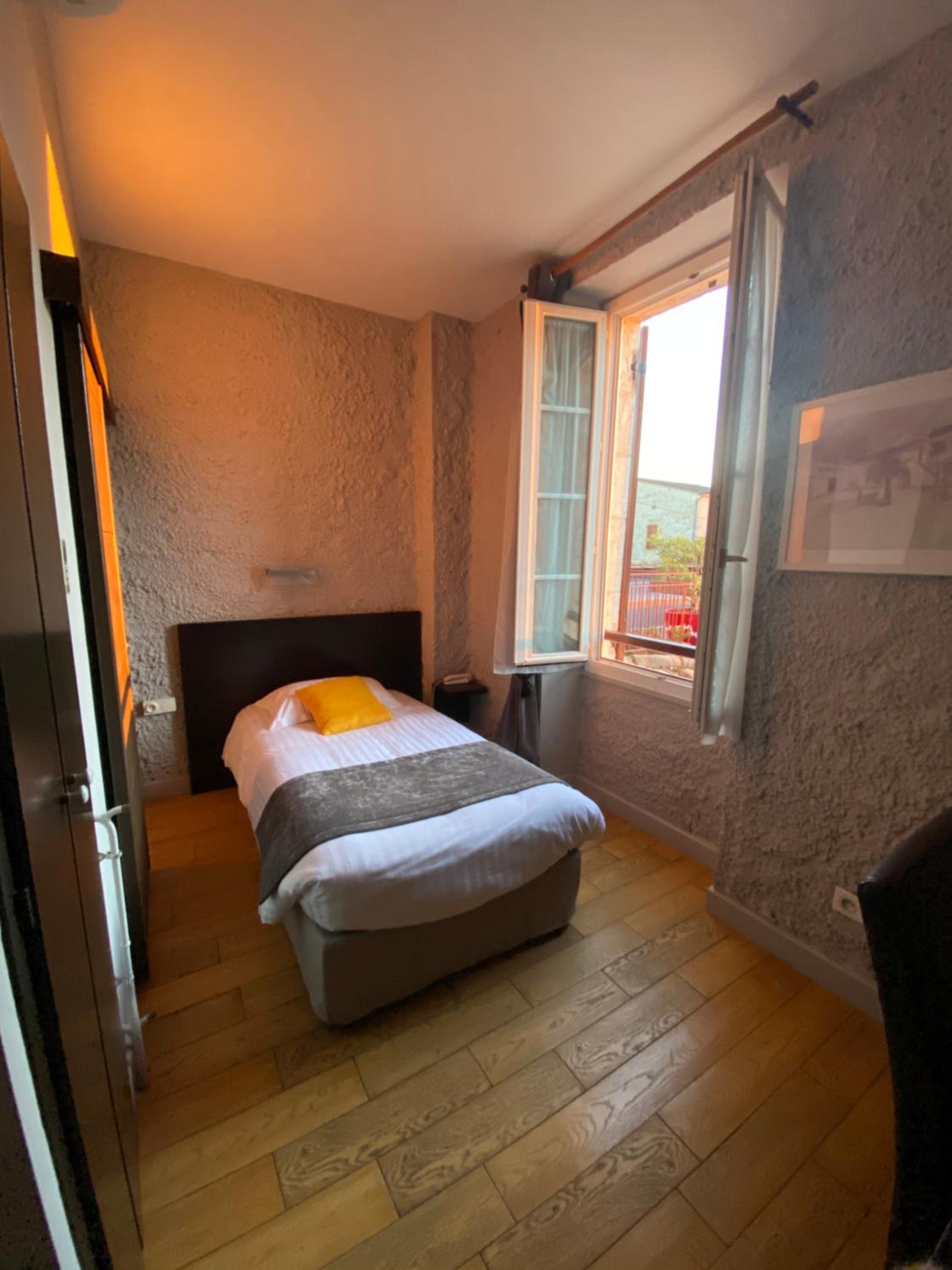 Single Room - Photo 4