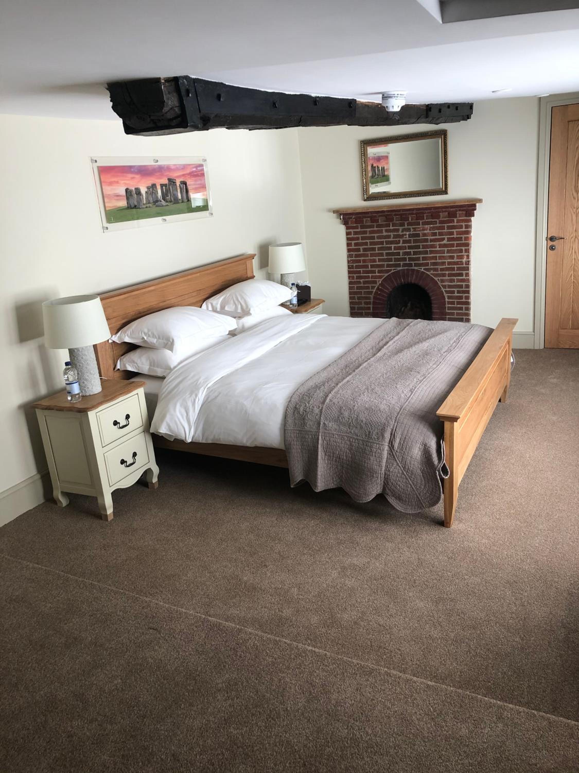 Deluxe Double Room - Photo 23