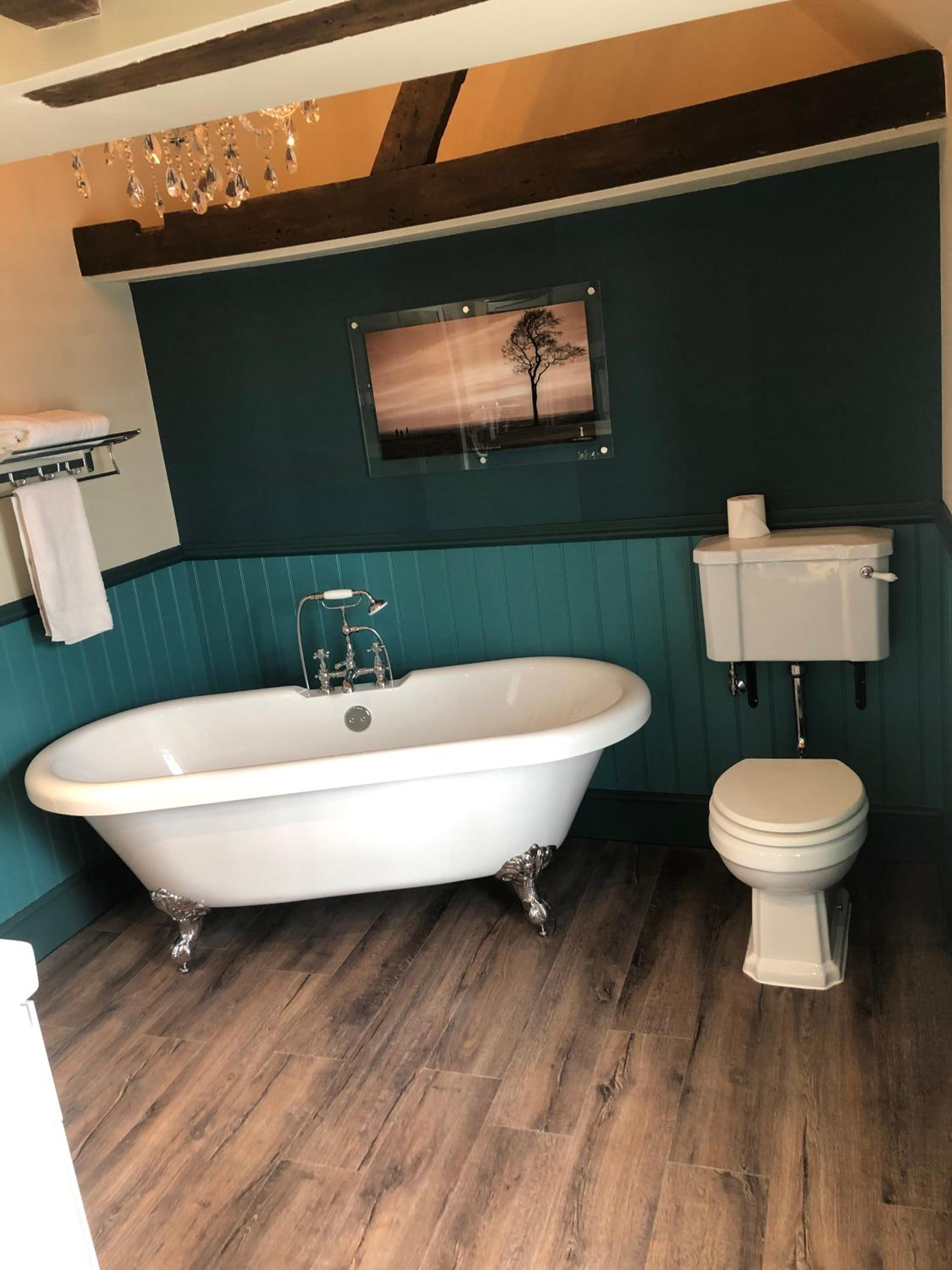 Superior King Room - Photo 14