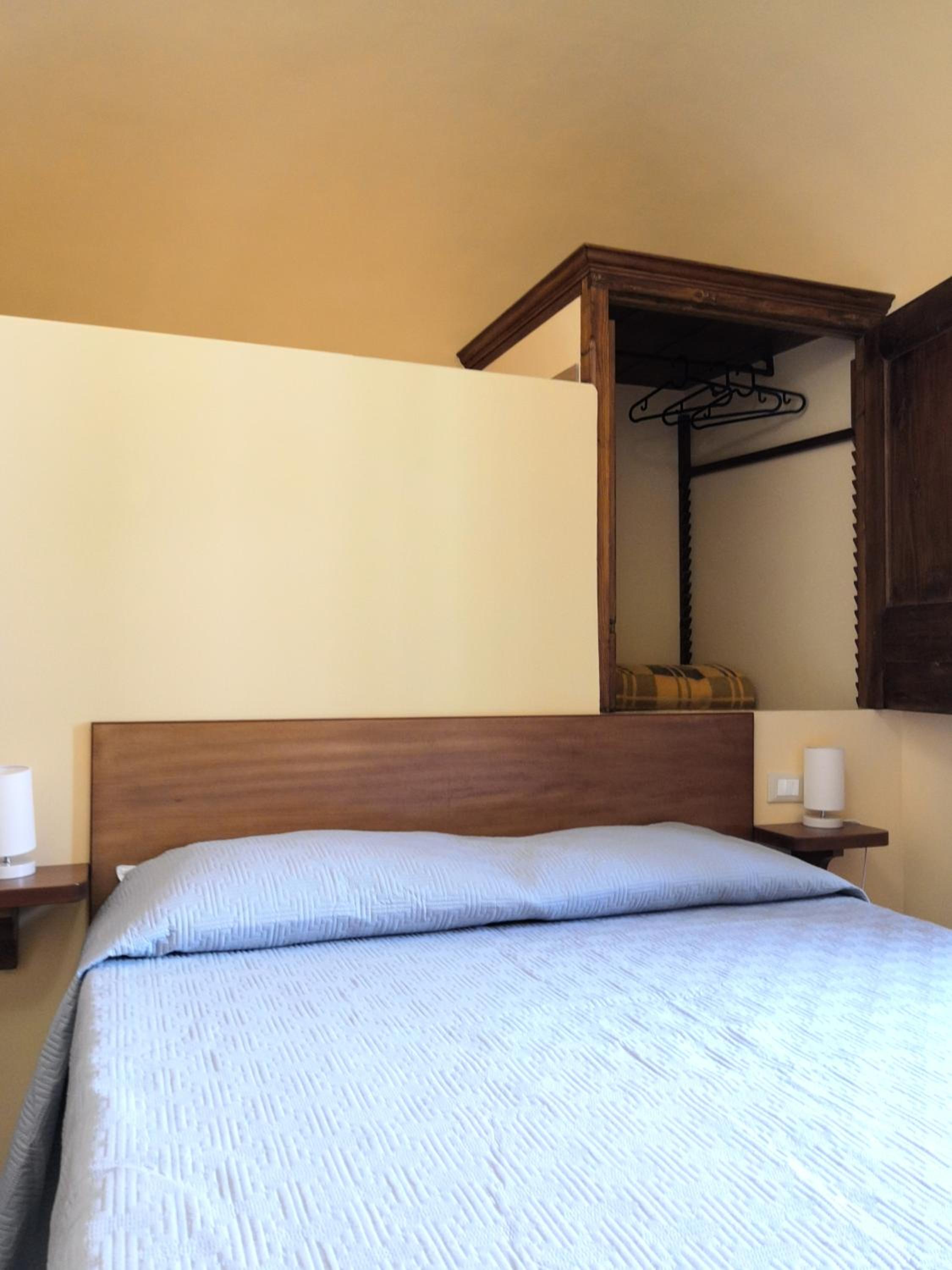 Double Room with Private Bathroom photo 2