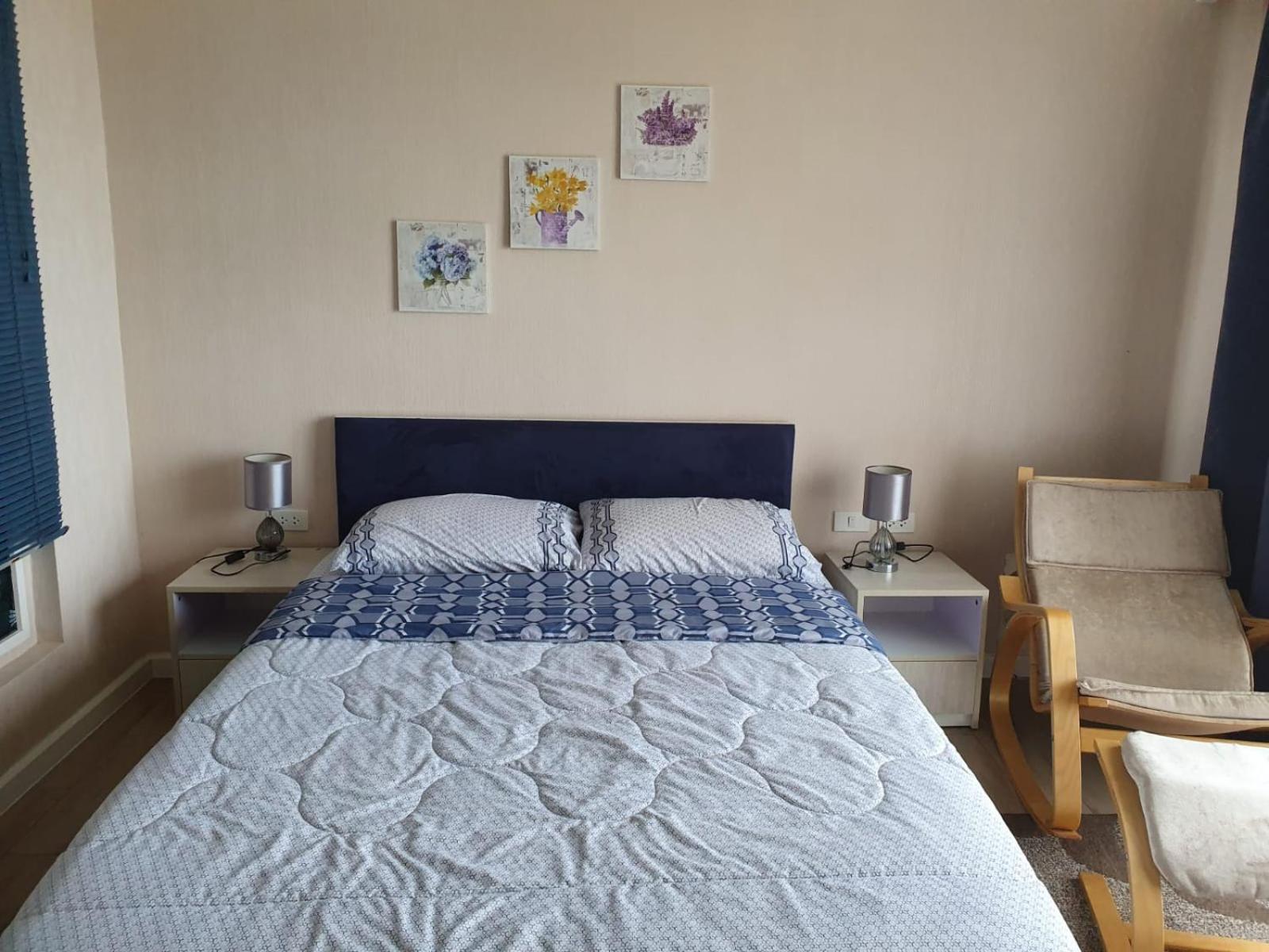 Studio Apartment photo 1