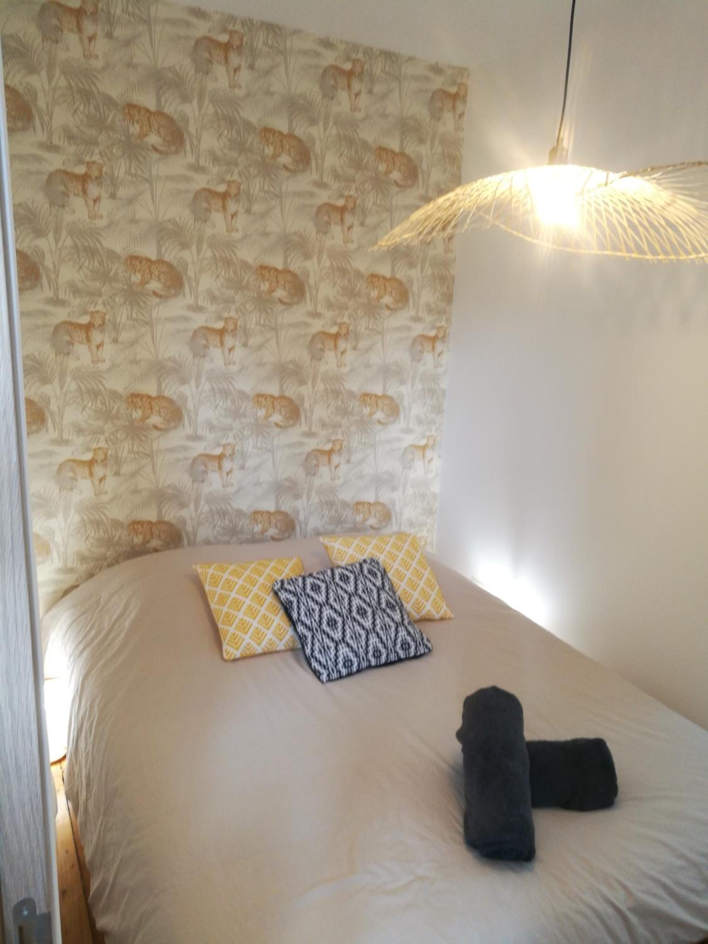 Deluxe King Room photo 3