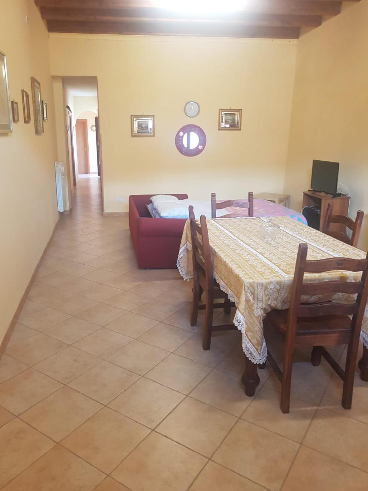 One-Bedroom House photo 1