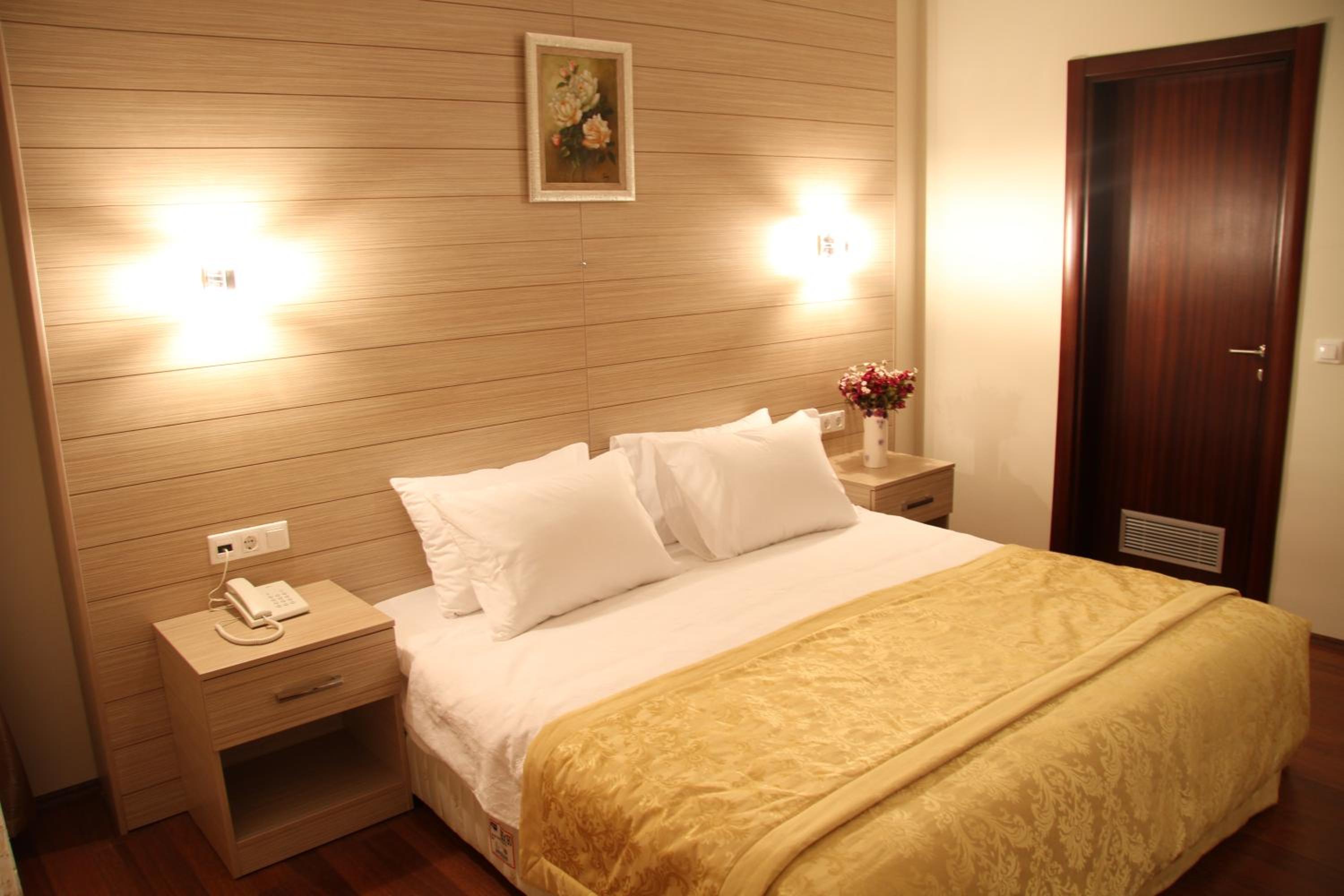 Double or Twin Room photo 3