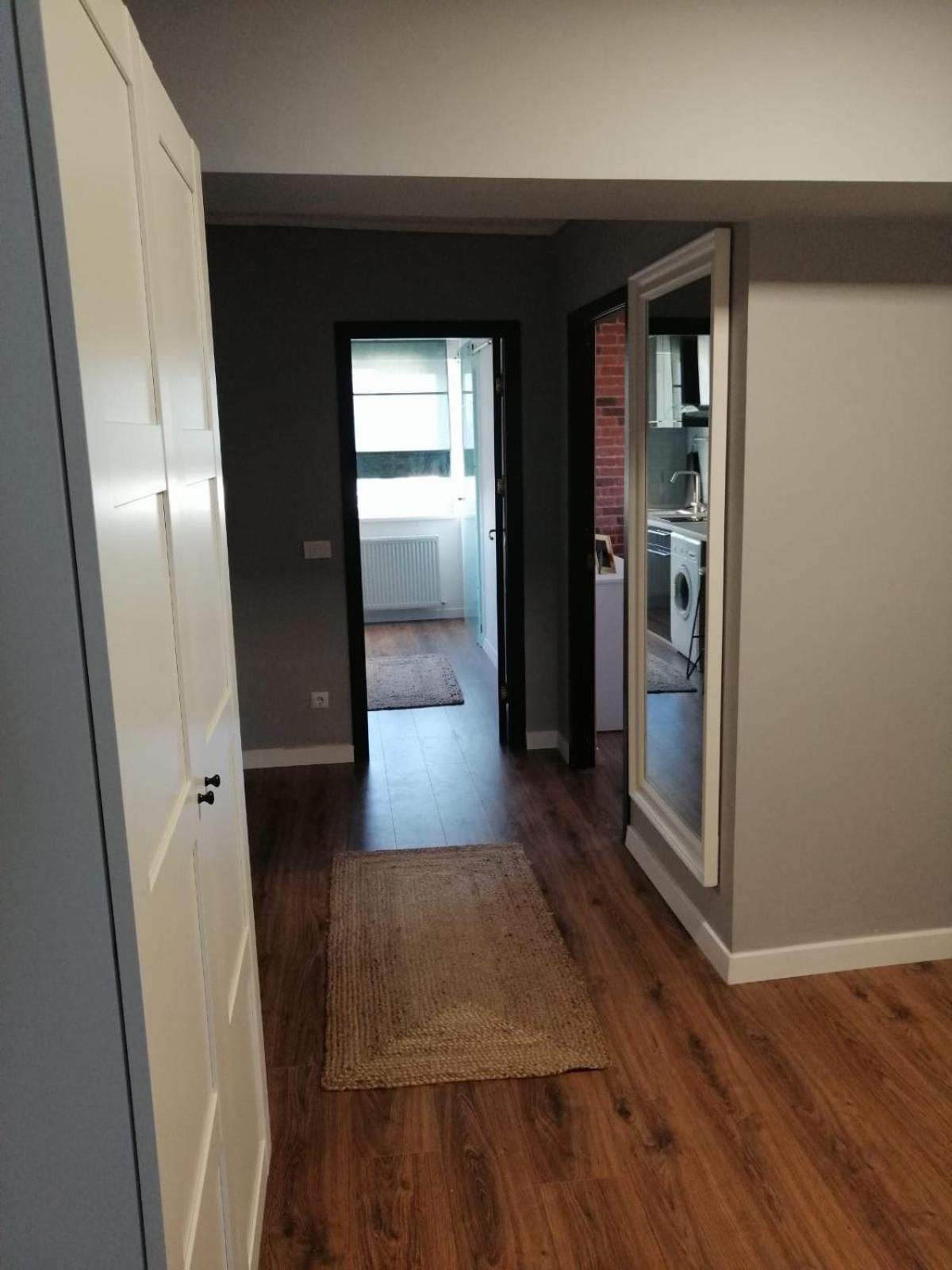 Two-Bedroom Apartment - Photo 9
