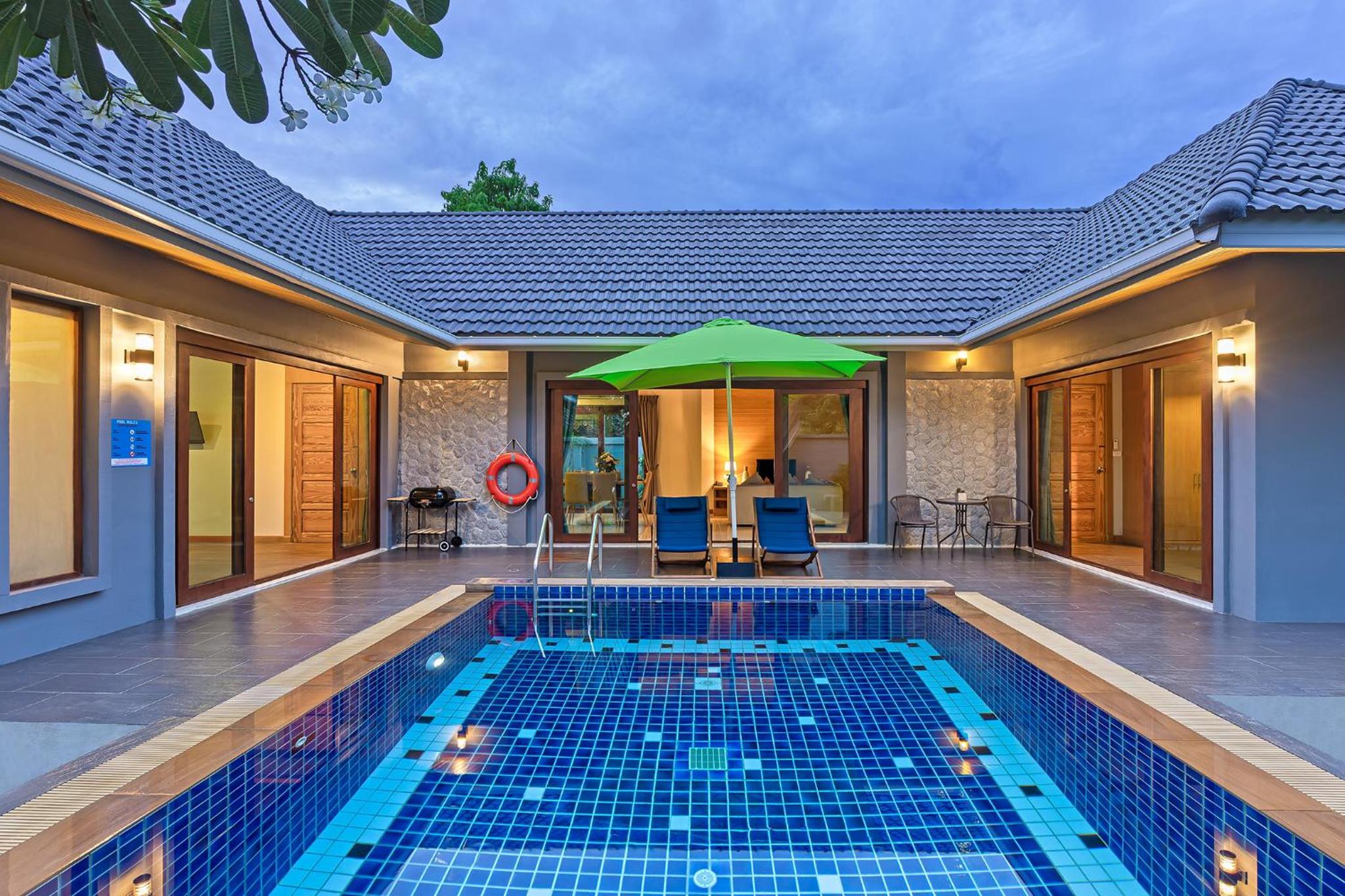 Superior Villa photo 3