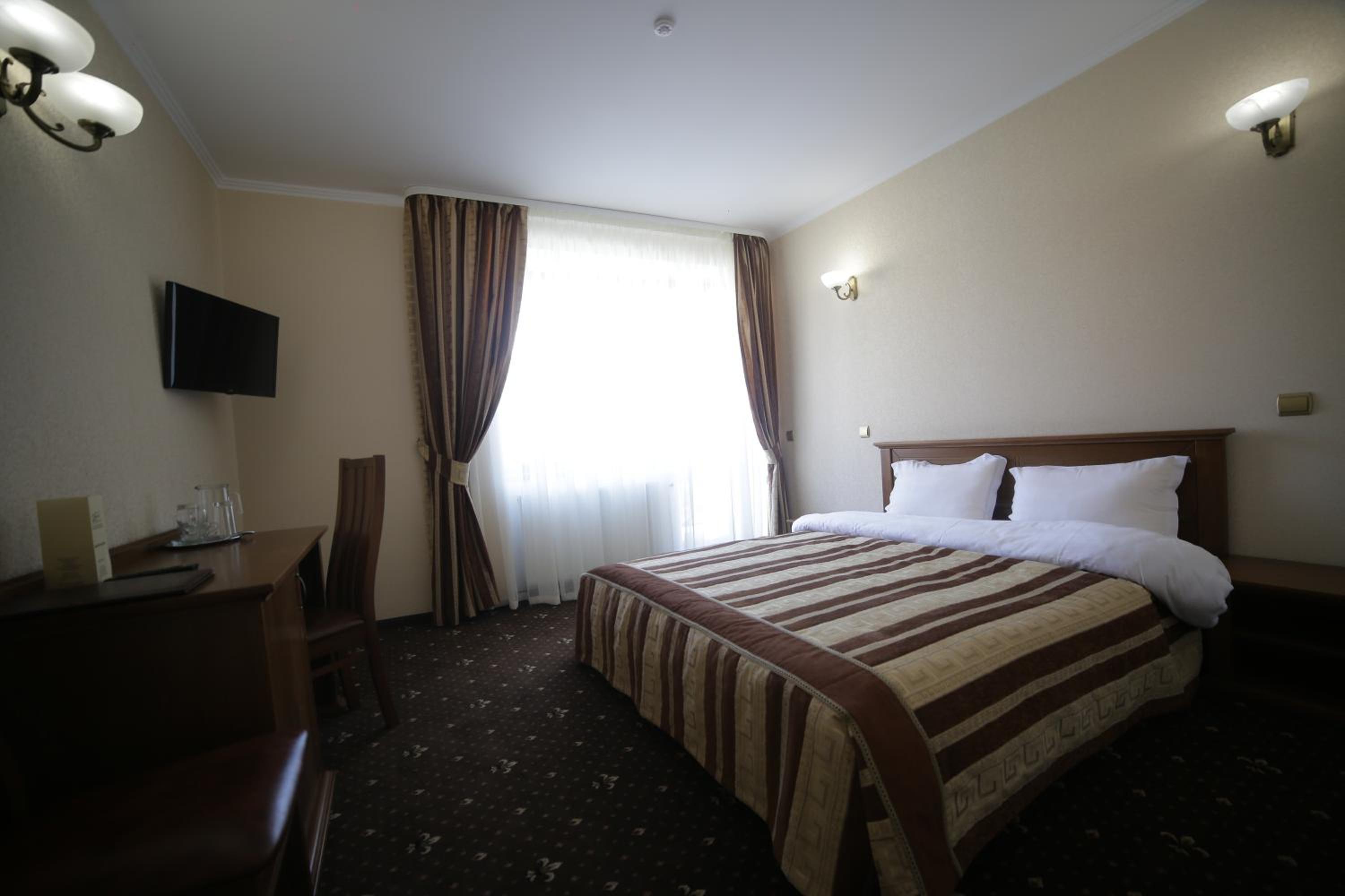 Standard Double Room photo 3