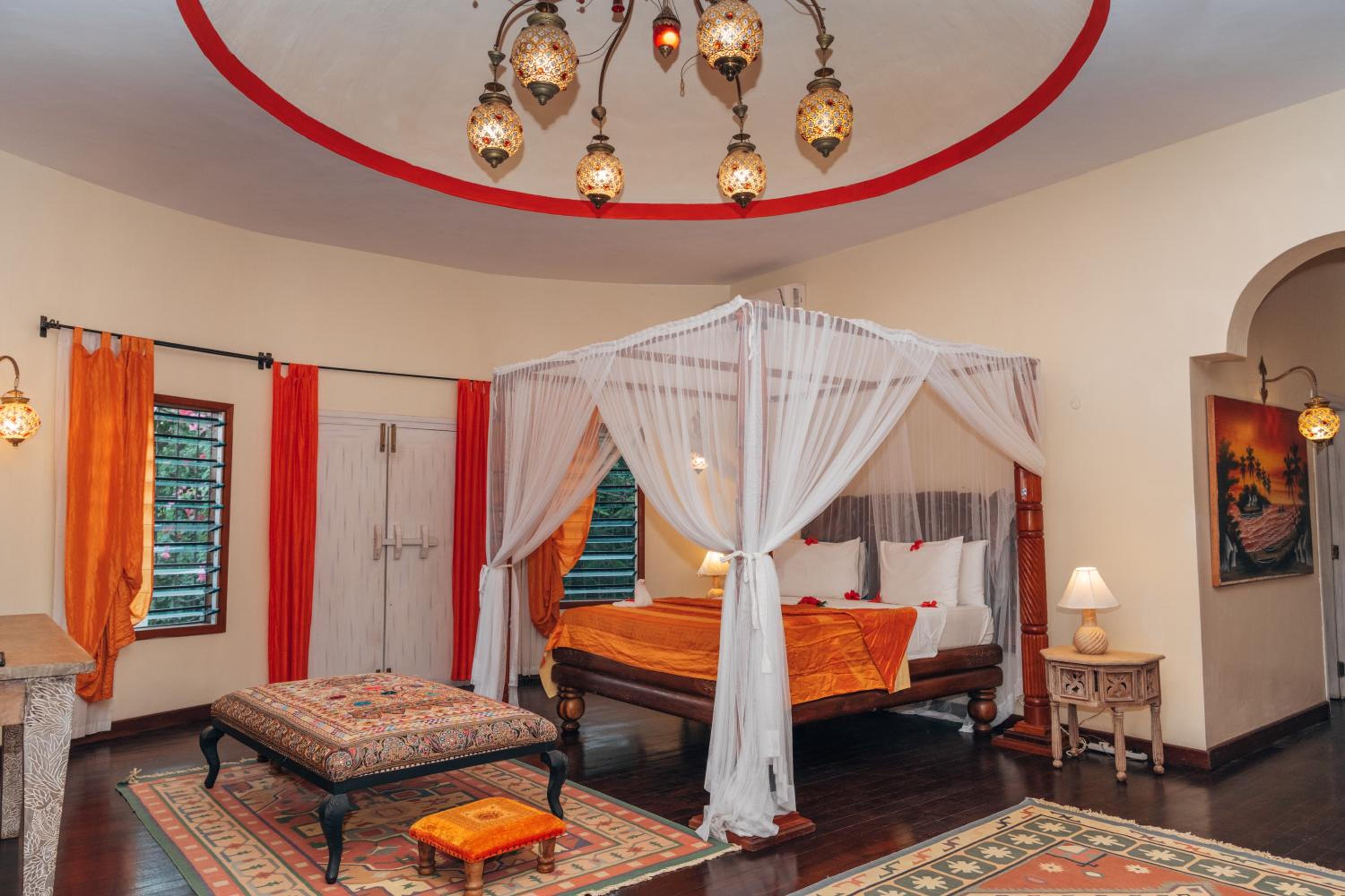 Deluxe Suite - Photo 1