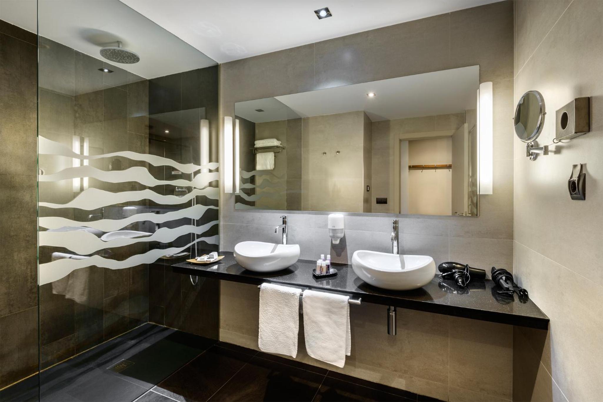 Double Room with Pool View photo 3