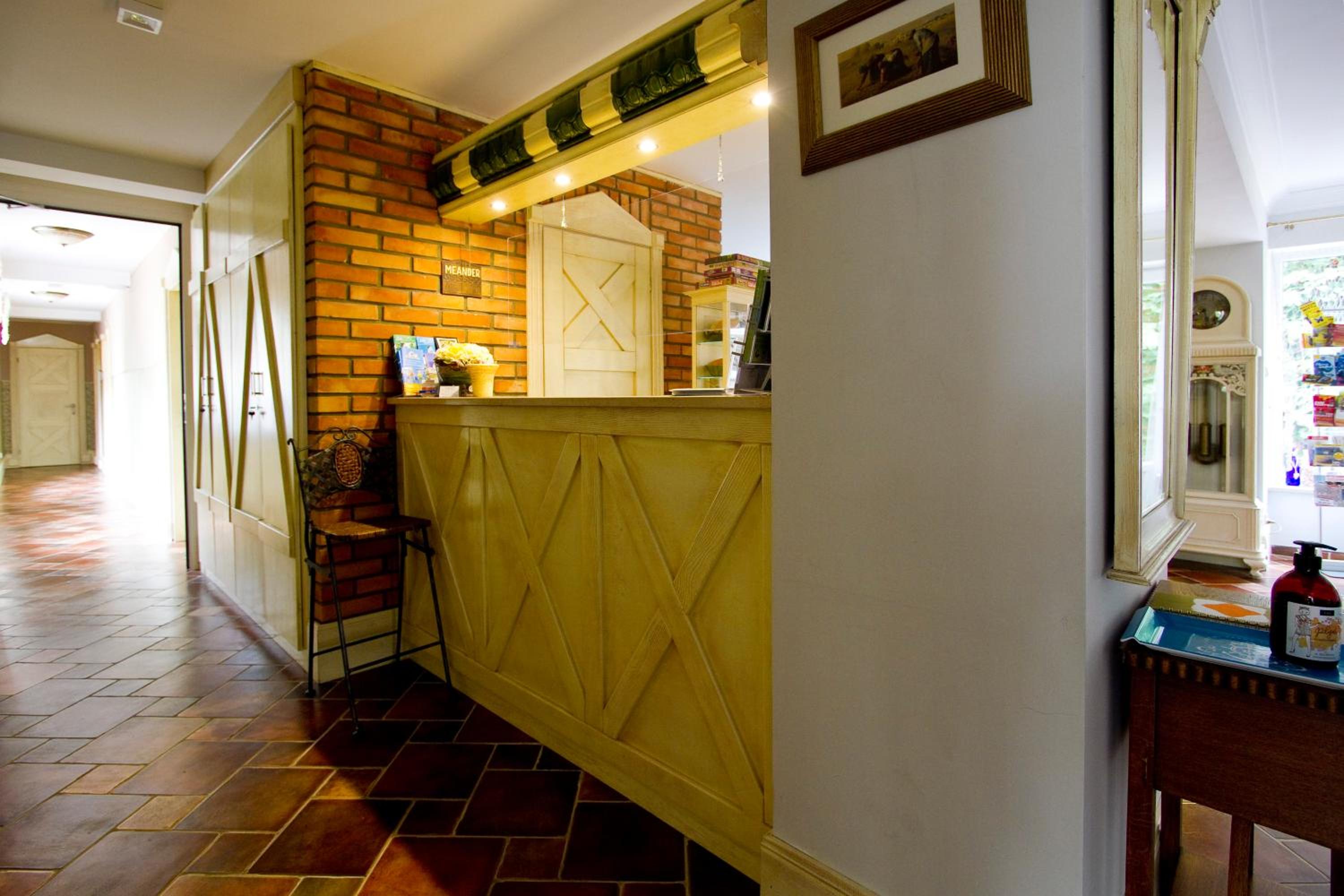 Deluxe Double Room With Extra Bed - Photo 18