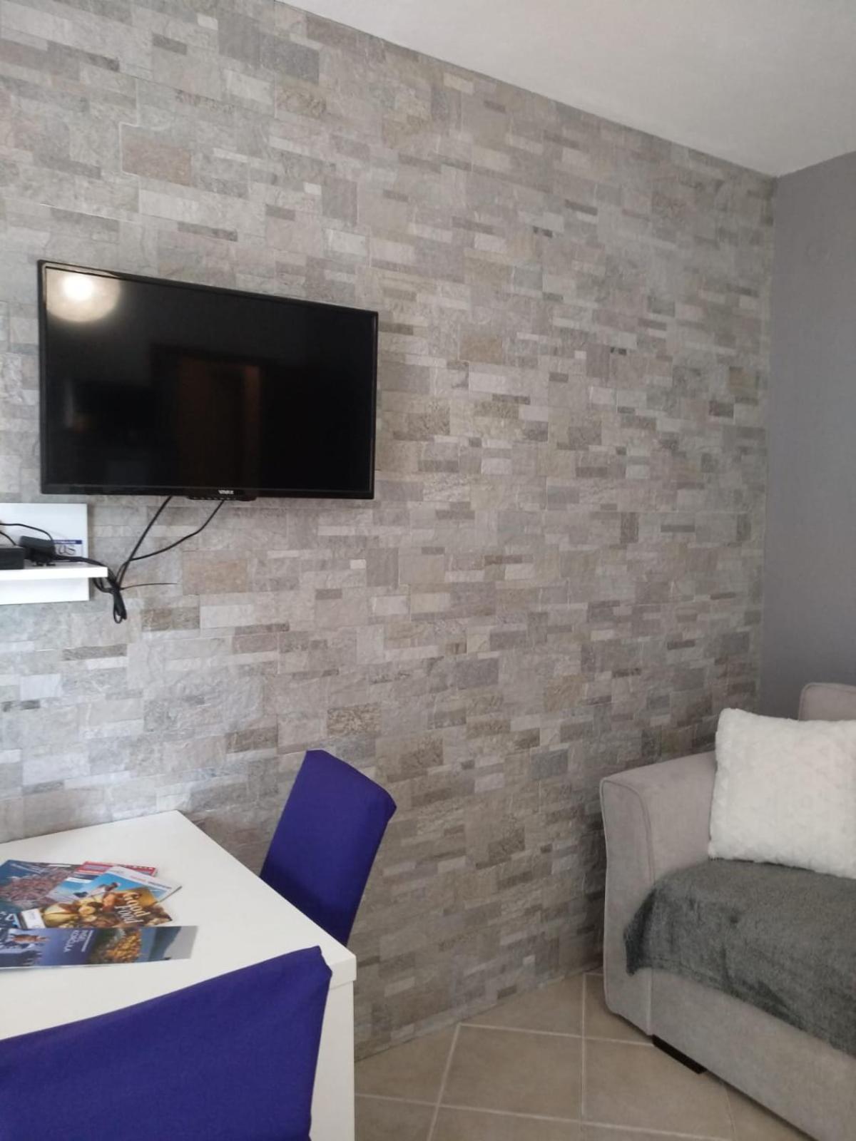 One-Bedroom Apartment with Sea View (3 Adults) photo 2