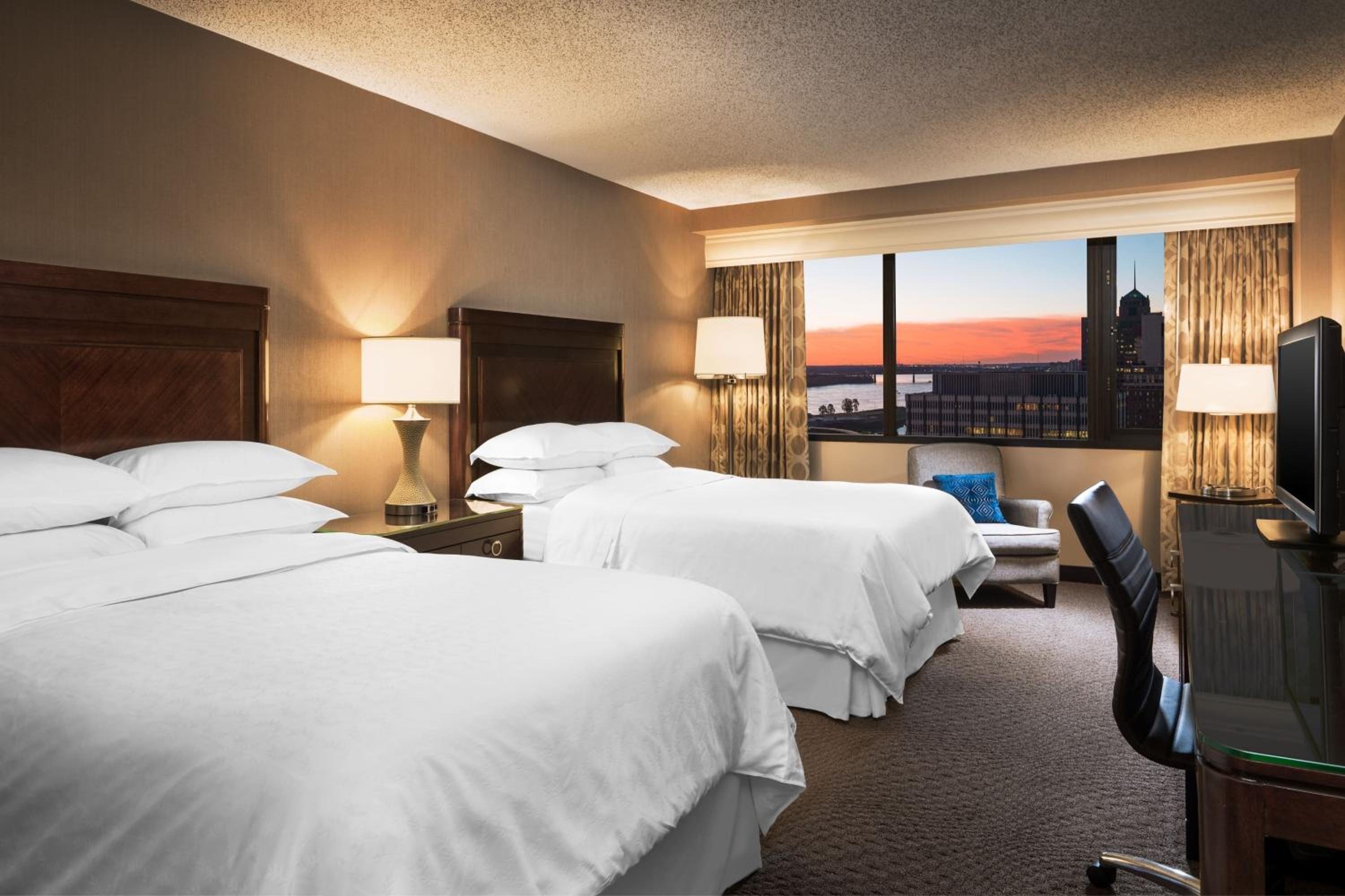 Traditional Double Room with Two Double Beds and Bath Tub - Mobility and Hearing Accessible