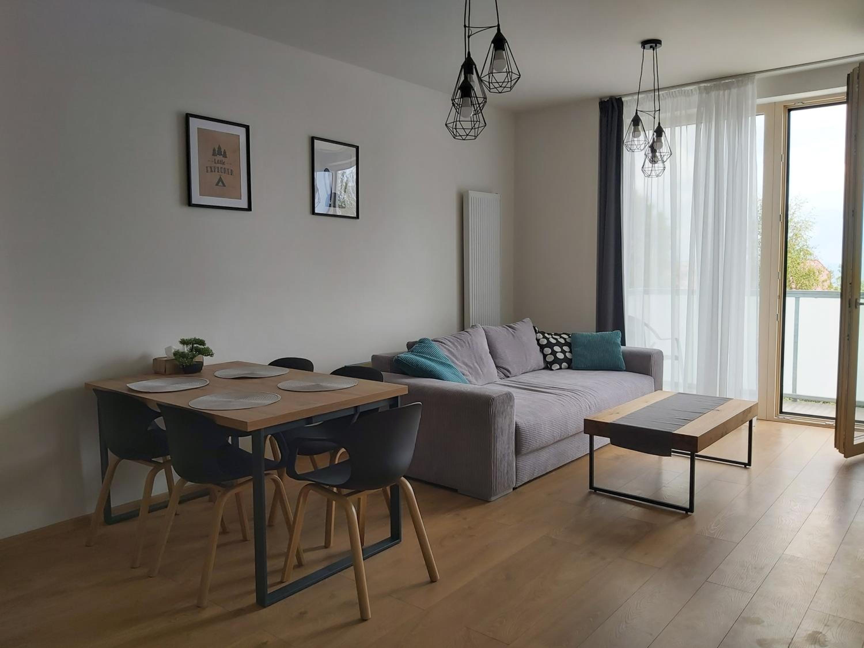 One-Bedroom Apartment photo 1
