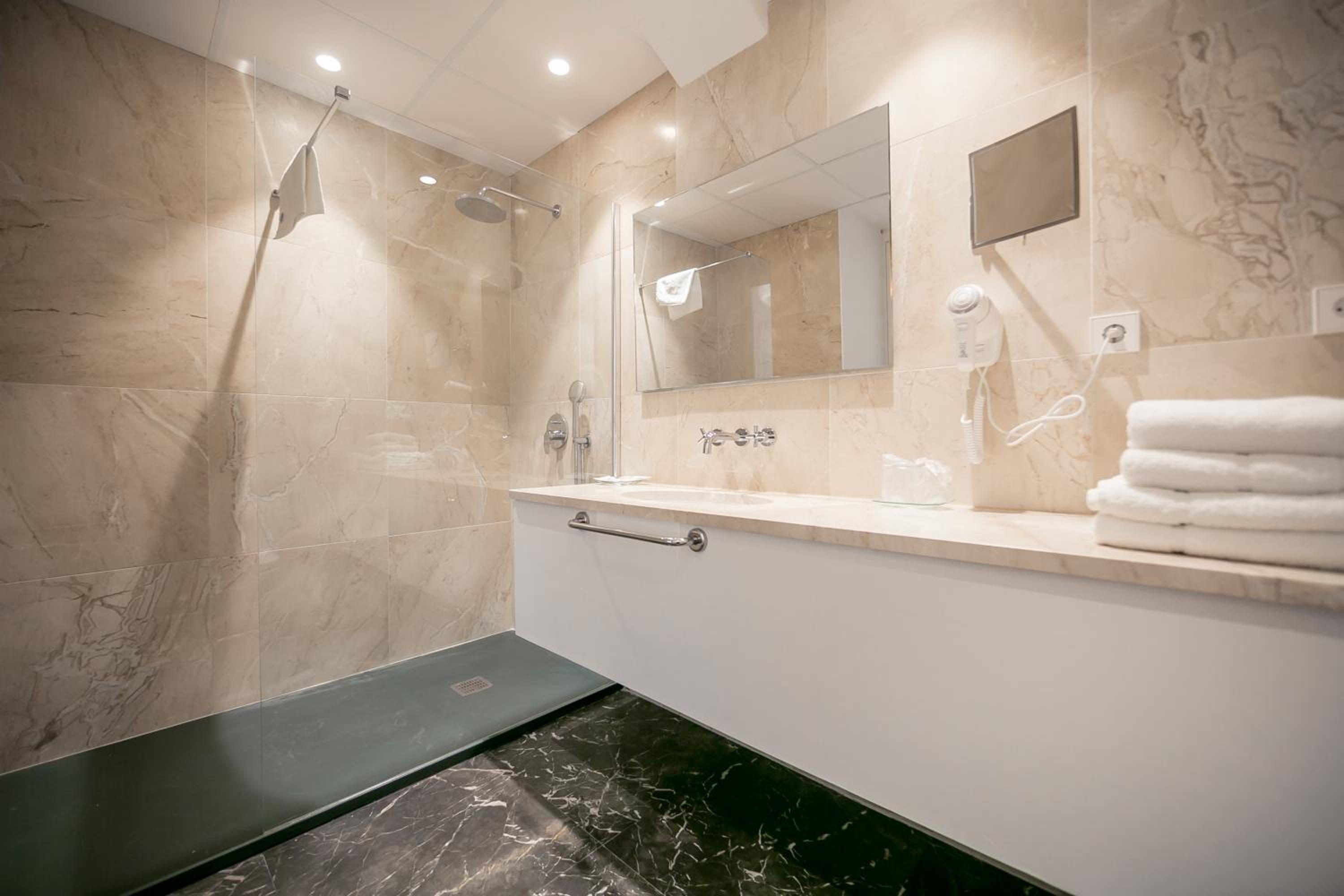 Junior Suite with Terrace photo 3