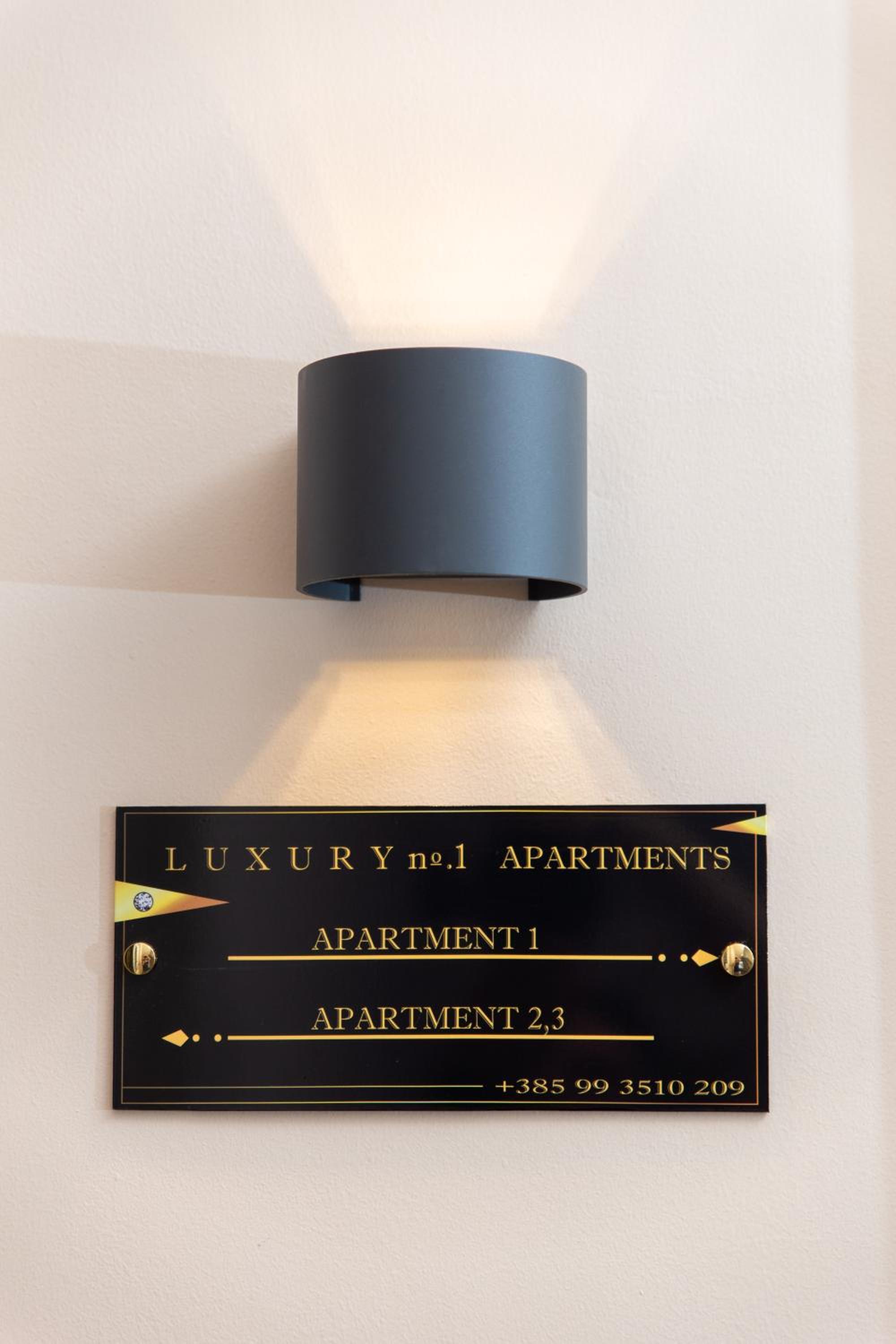One-Bedroom Apartment - Photo 27