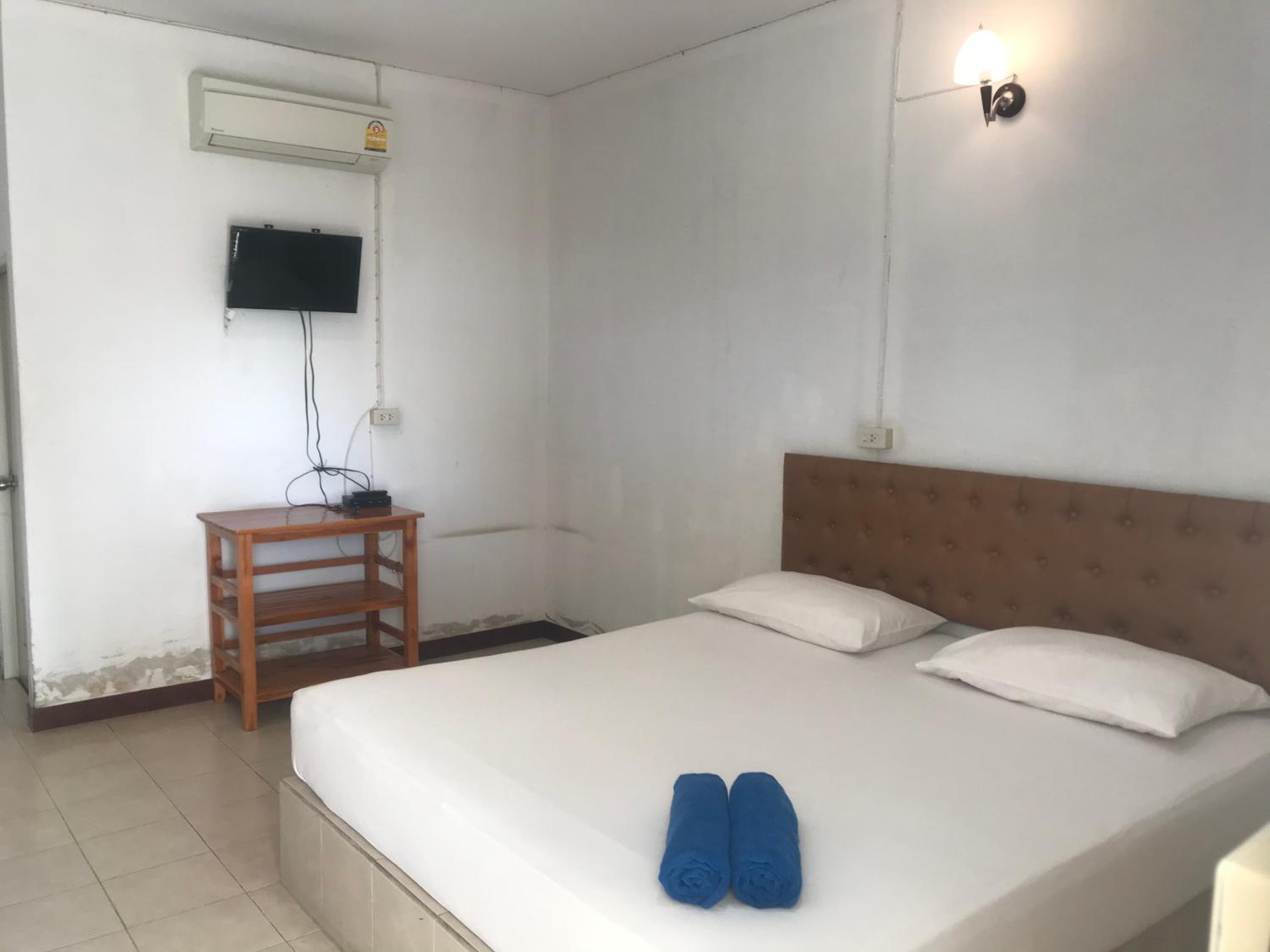 Standard Double Room - Photo 4