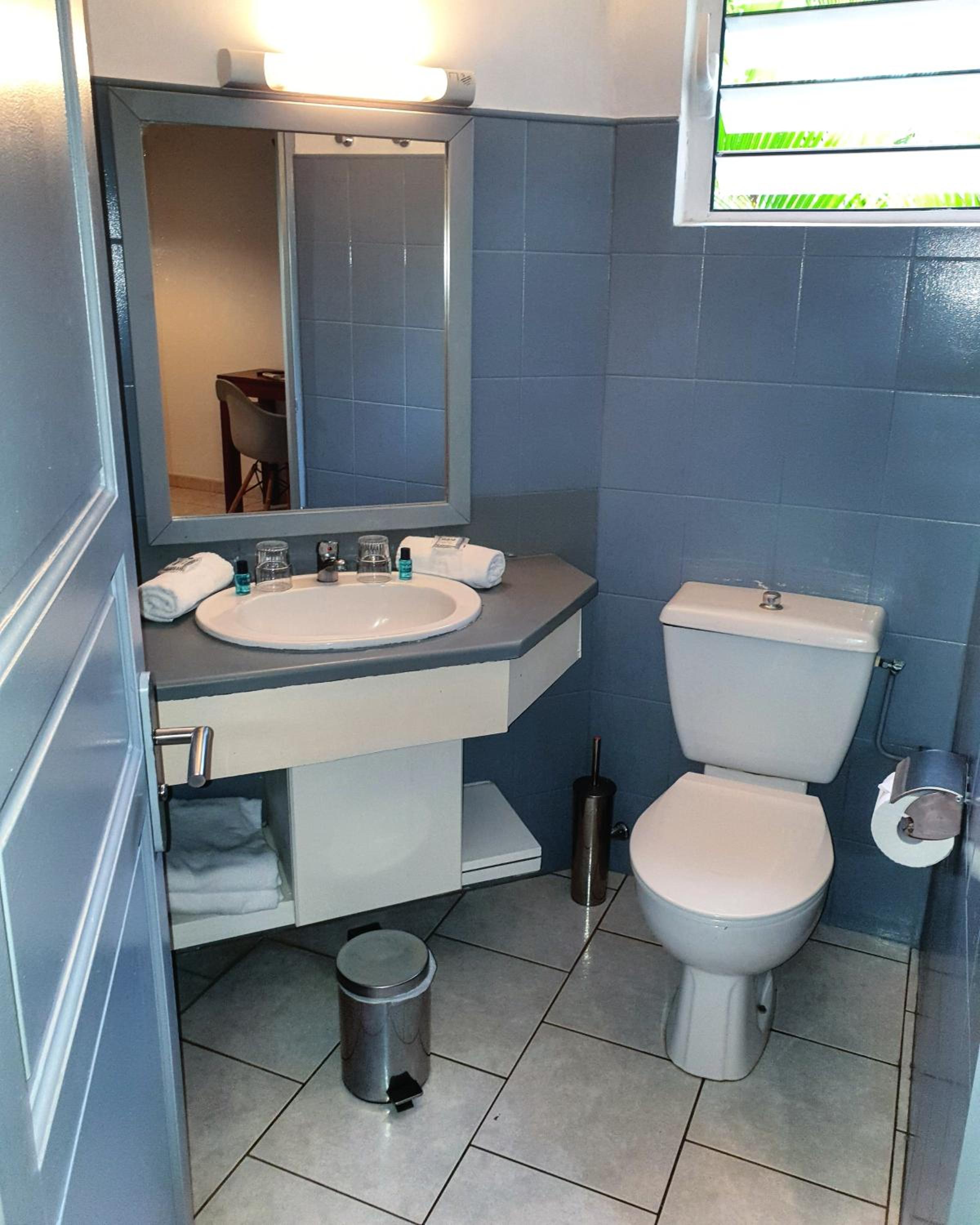 Standard Double or Twin Room photo 2