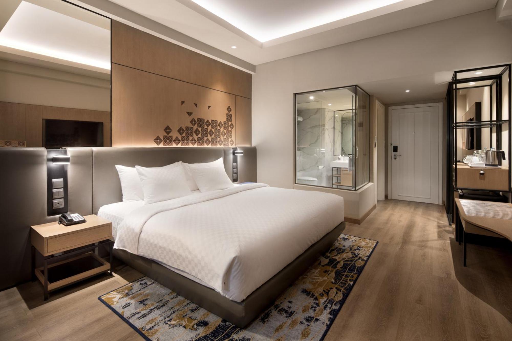 Superior King Room