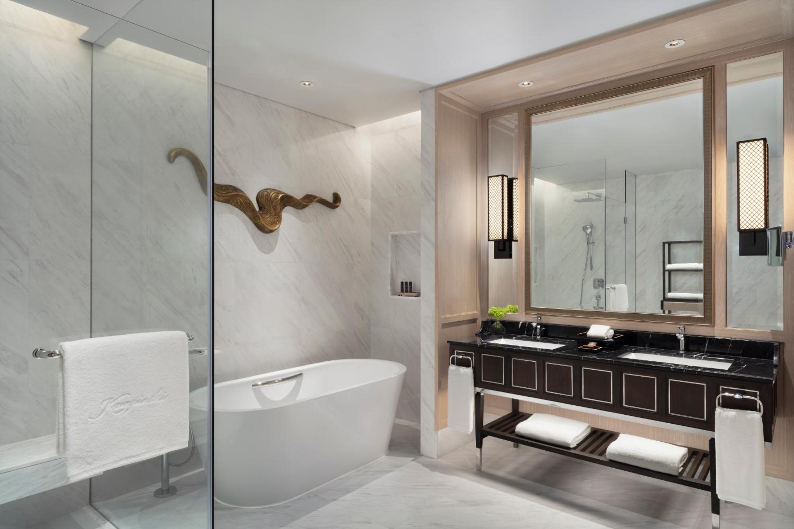 Two-Bedroom Premier Suite with Balcony, Lounge Access and Thermal Journey Access photo 3