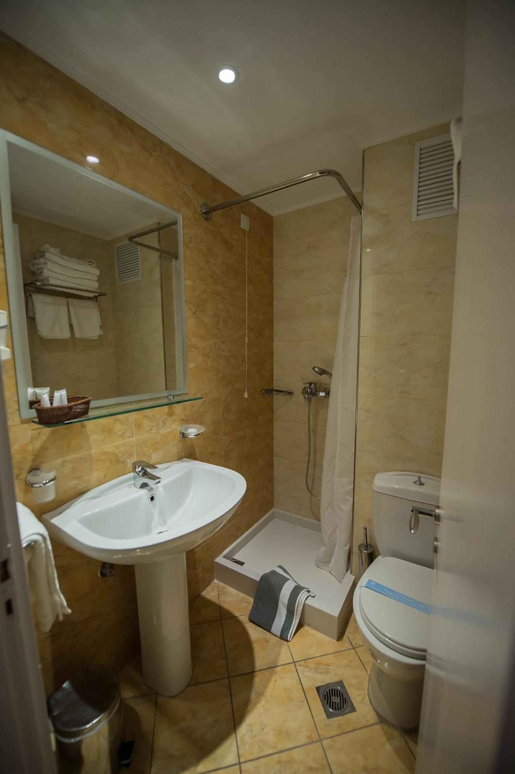 Double or Twin Room with Shower photo 3