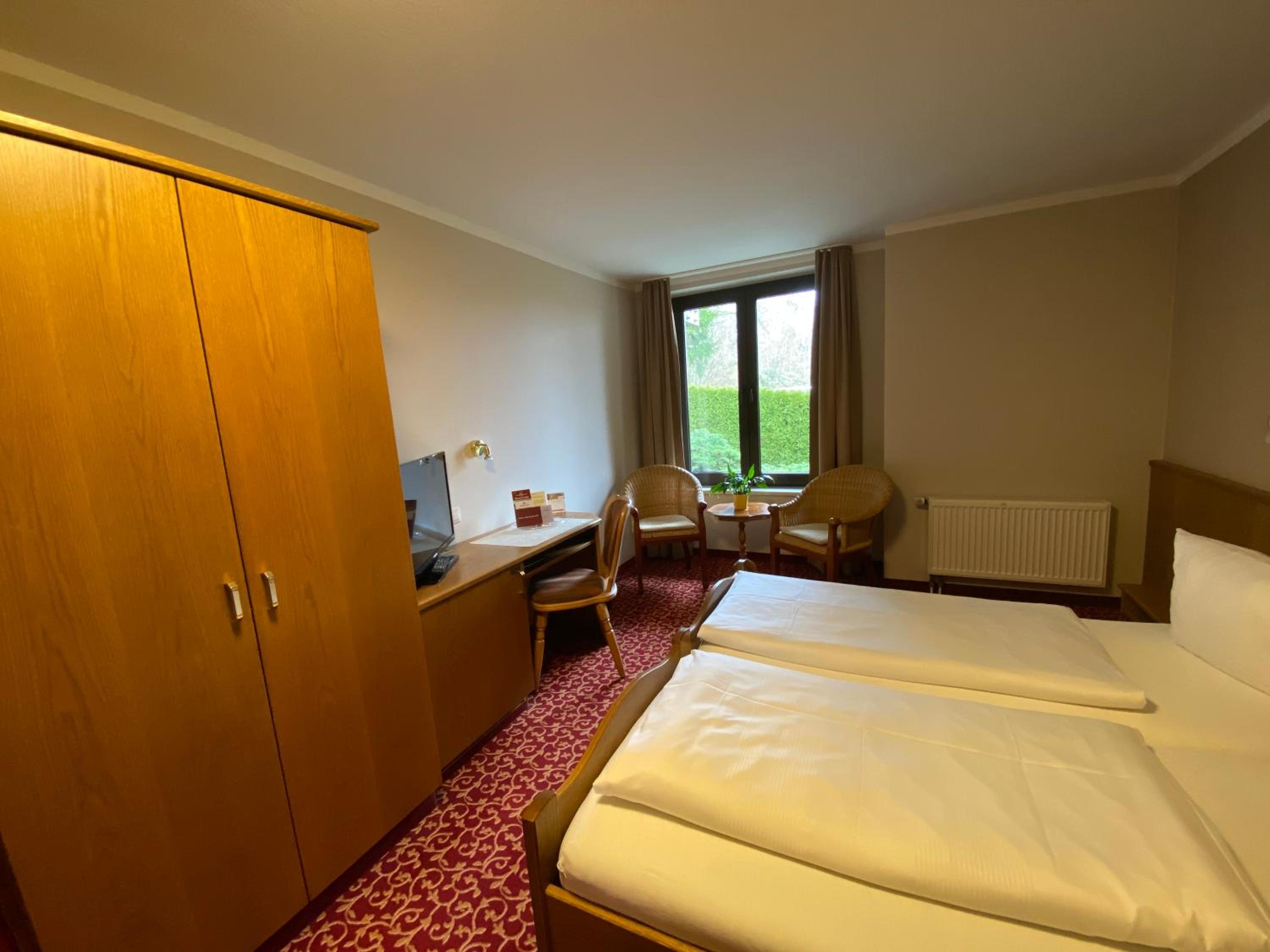 Standard Double Room - Photo 2