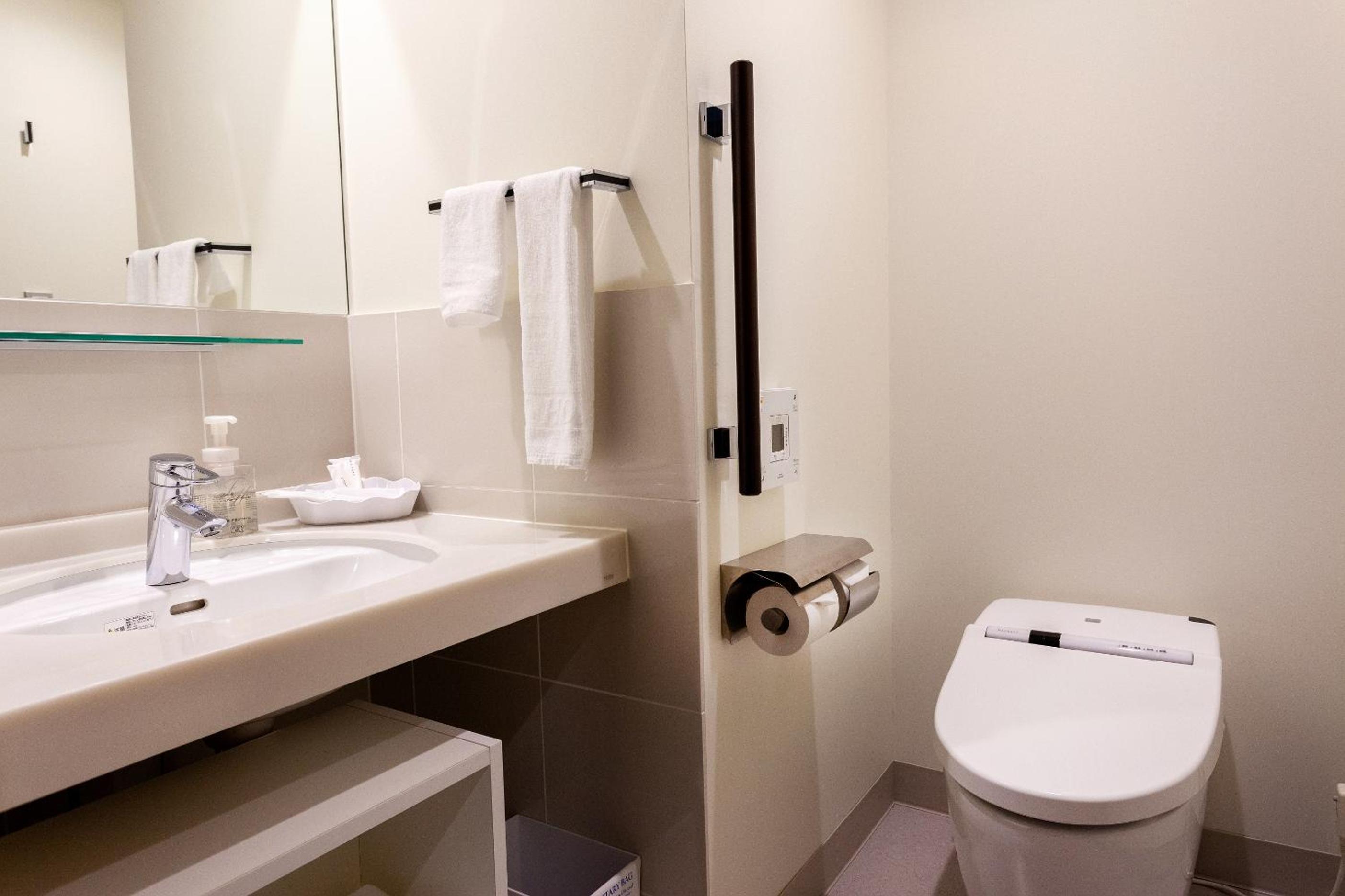 Double Room - Photo 6