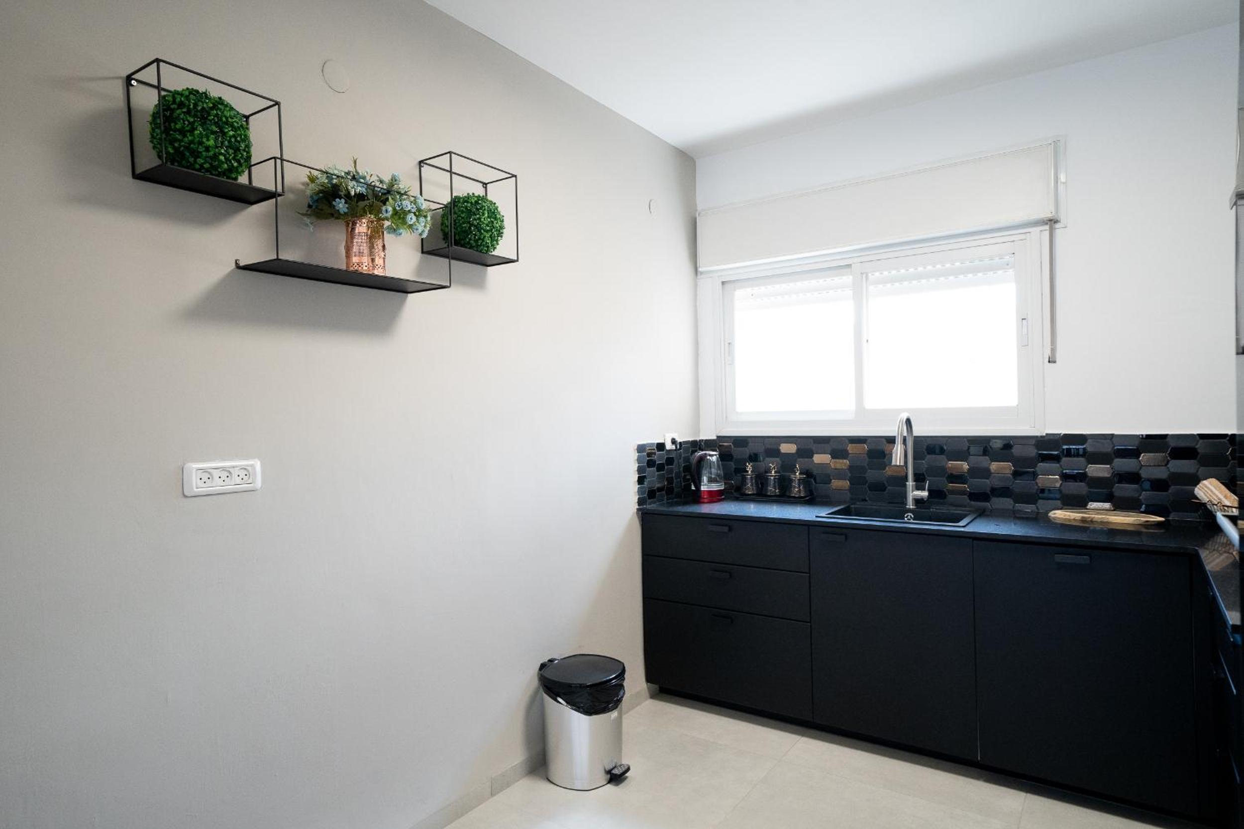 Three-Bedroom Apartment - Photo 23