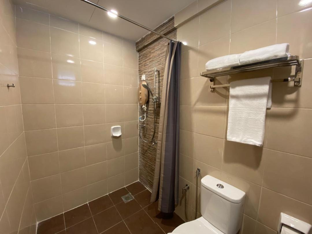 Standard Queen Room - Photo 3