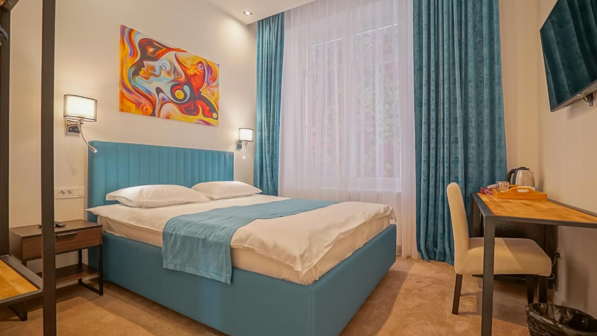 Double Room - Photo 1