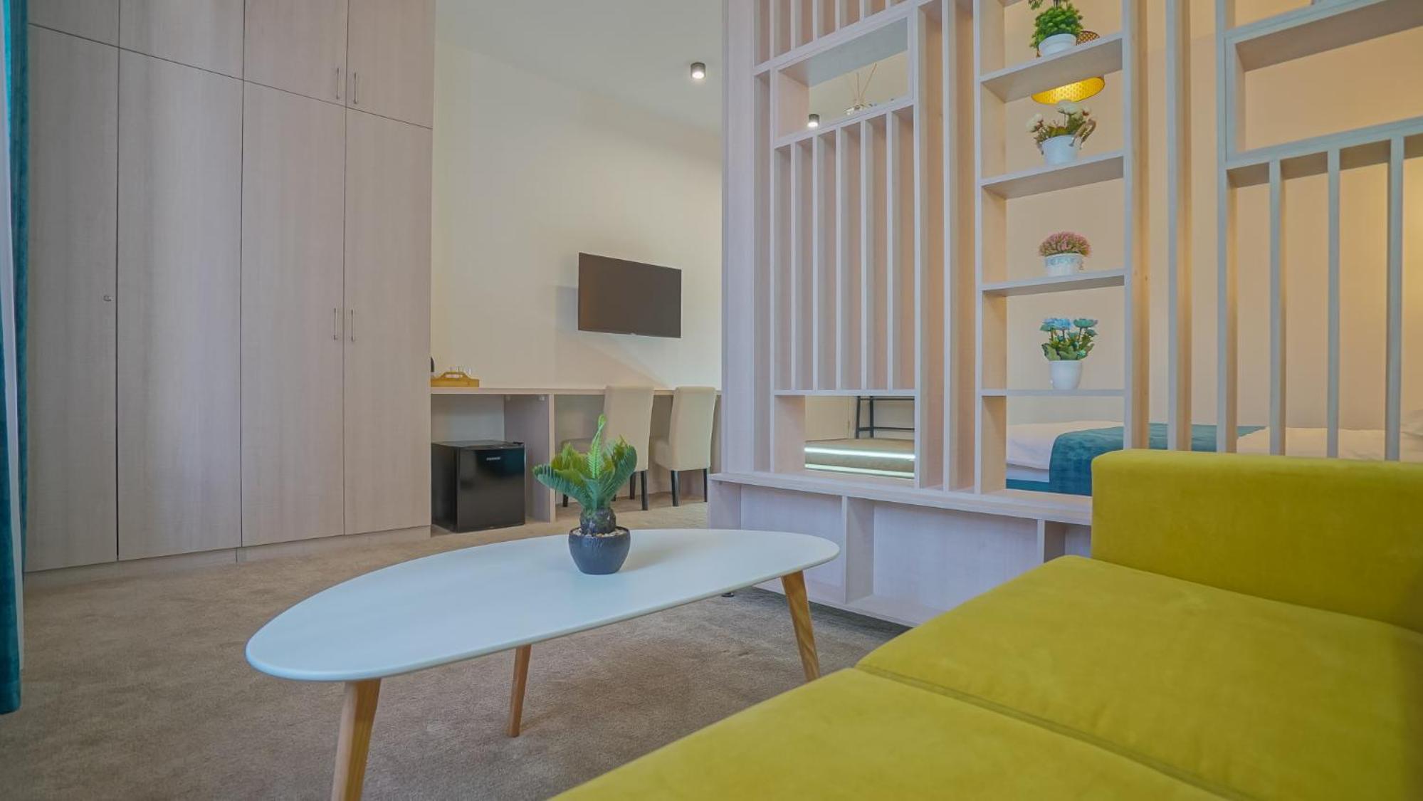 Standard Quadruple Room - Photo 4